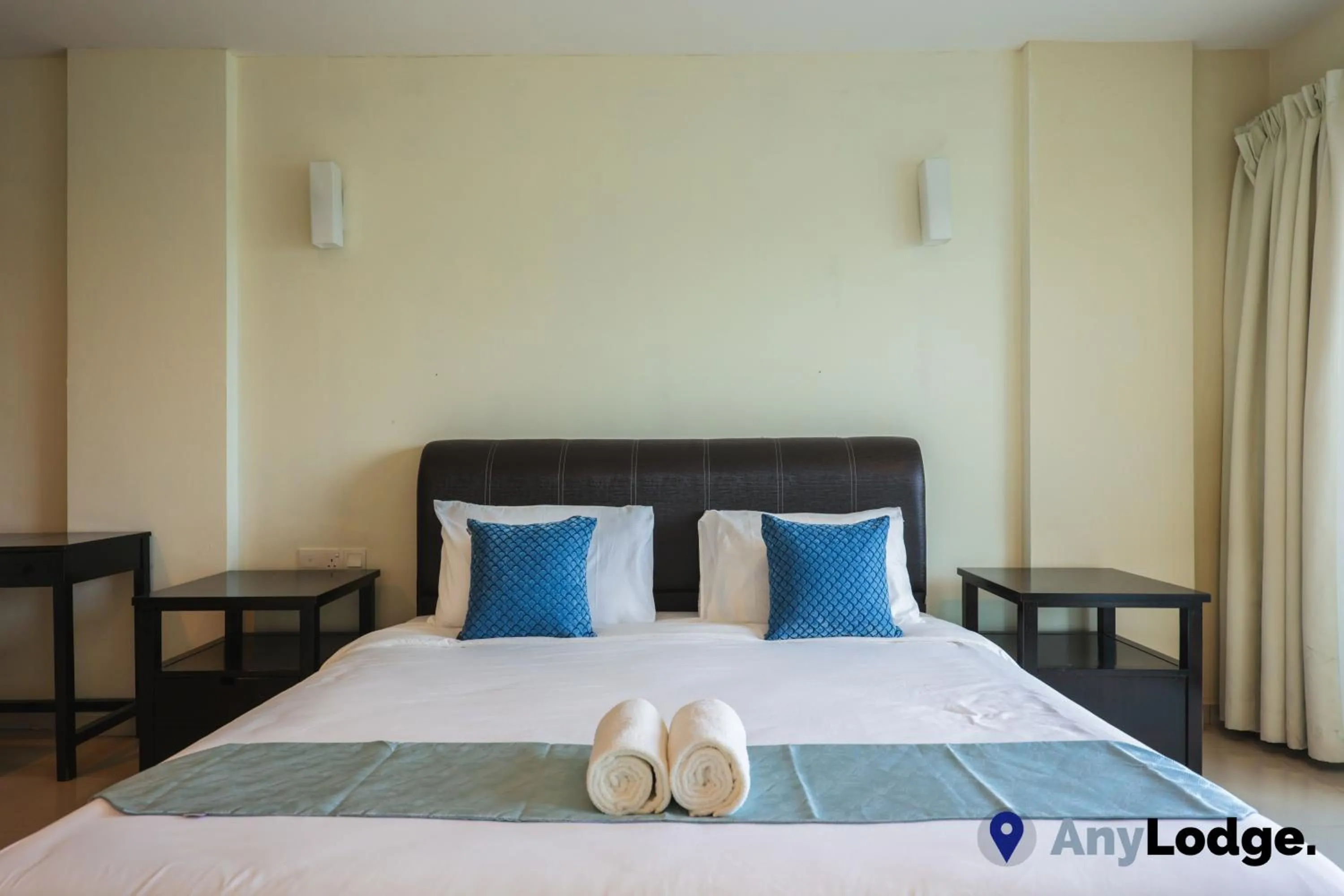 Bed in AnyLodge Waterfront Marina Island Pangkor