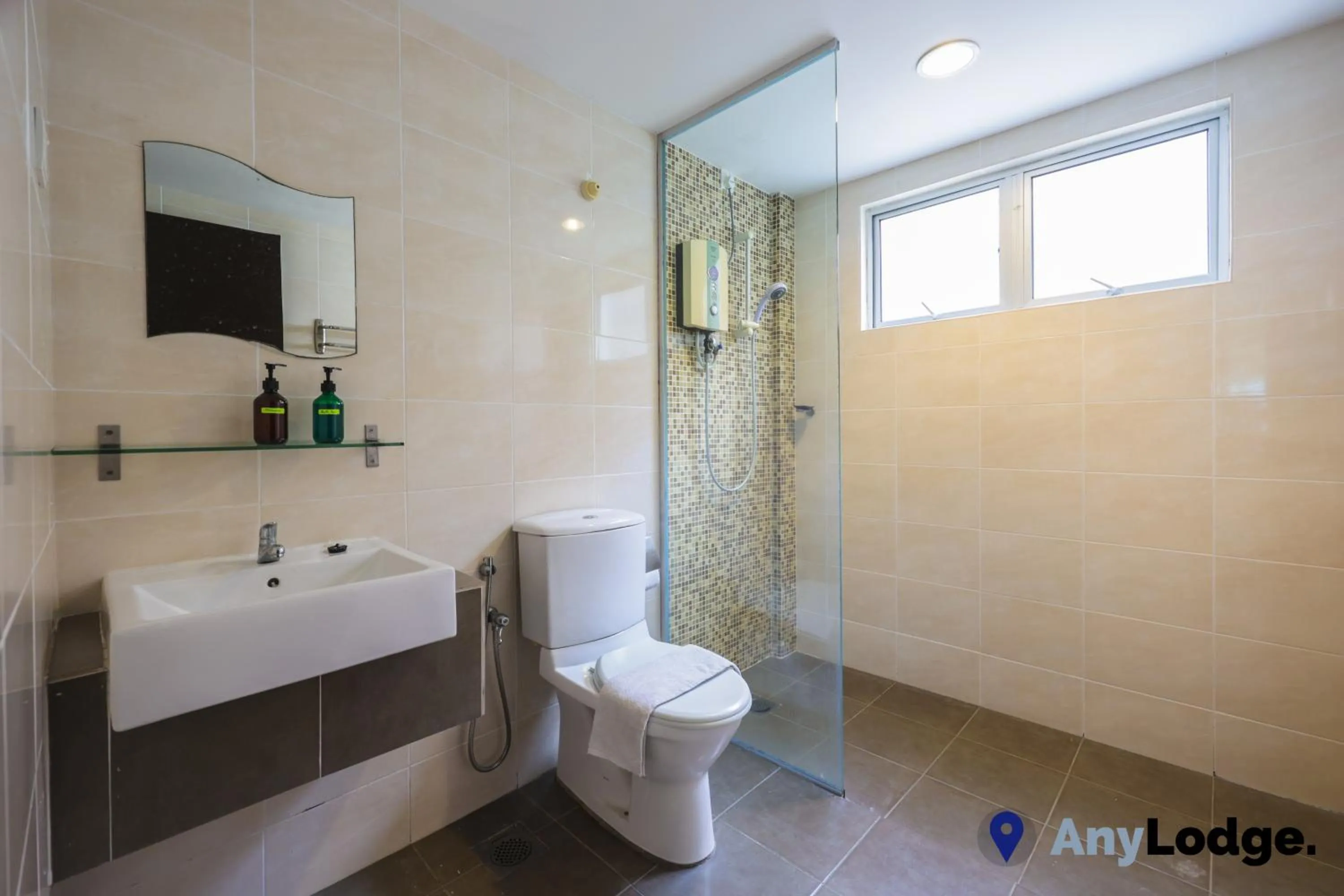 Toilet in AnyLodge Waterfront Marina Island Pangkor