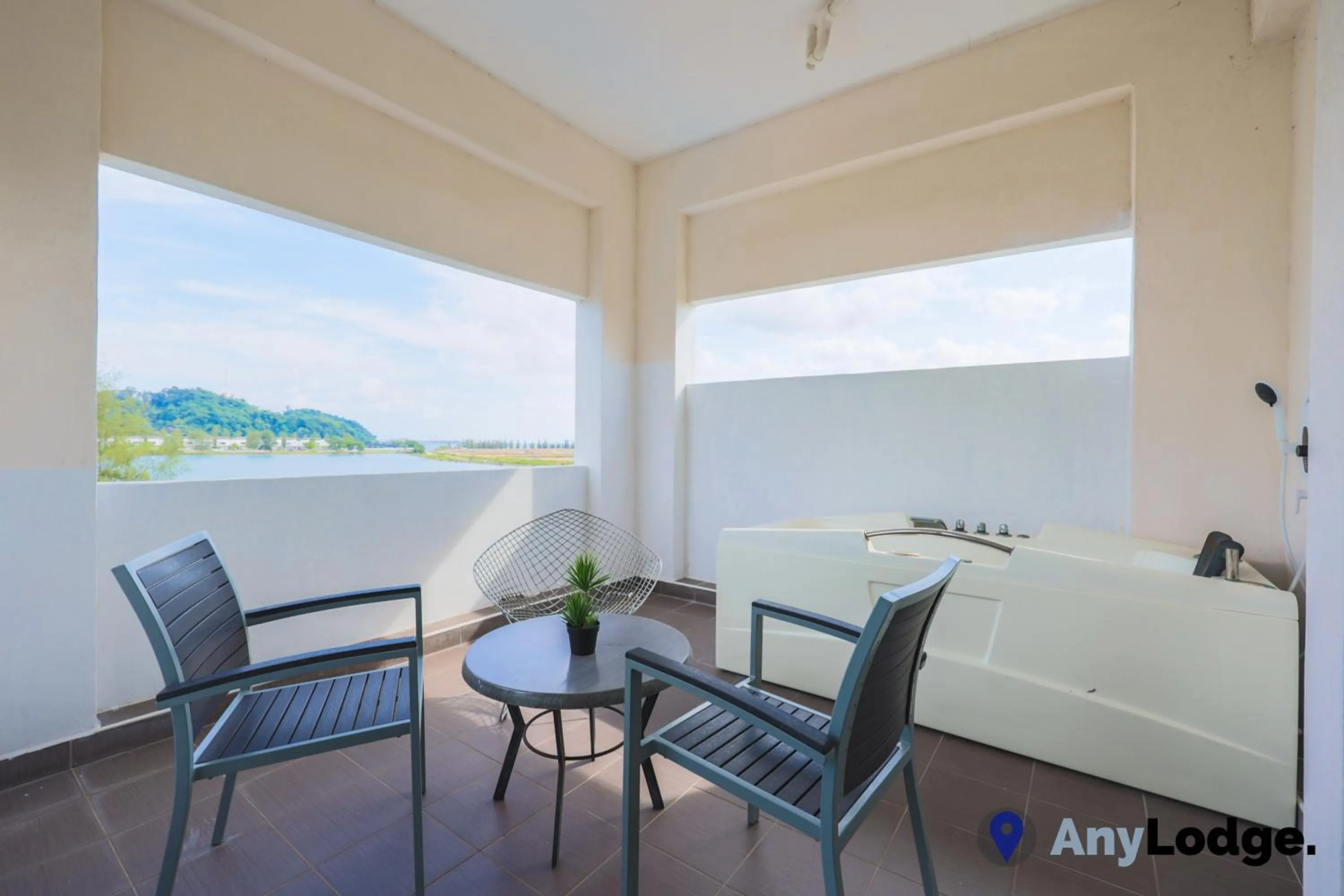 Balcony/Terrace in AnyLodge Waterfront Marina Island Pangkor