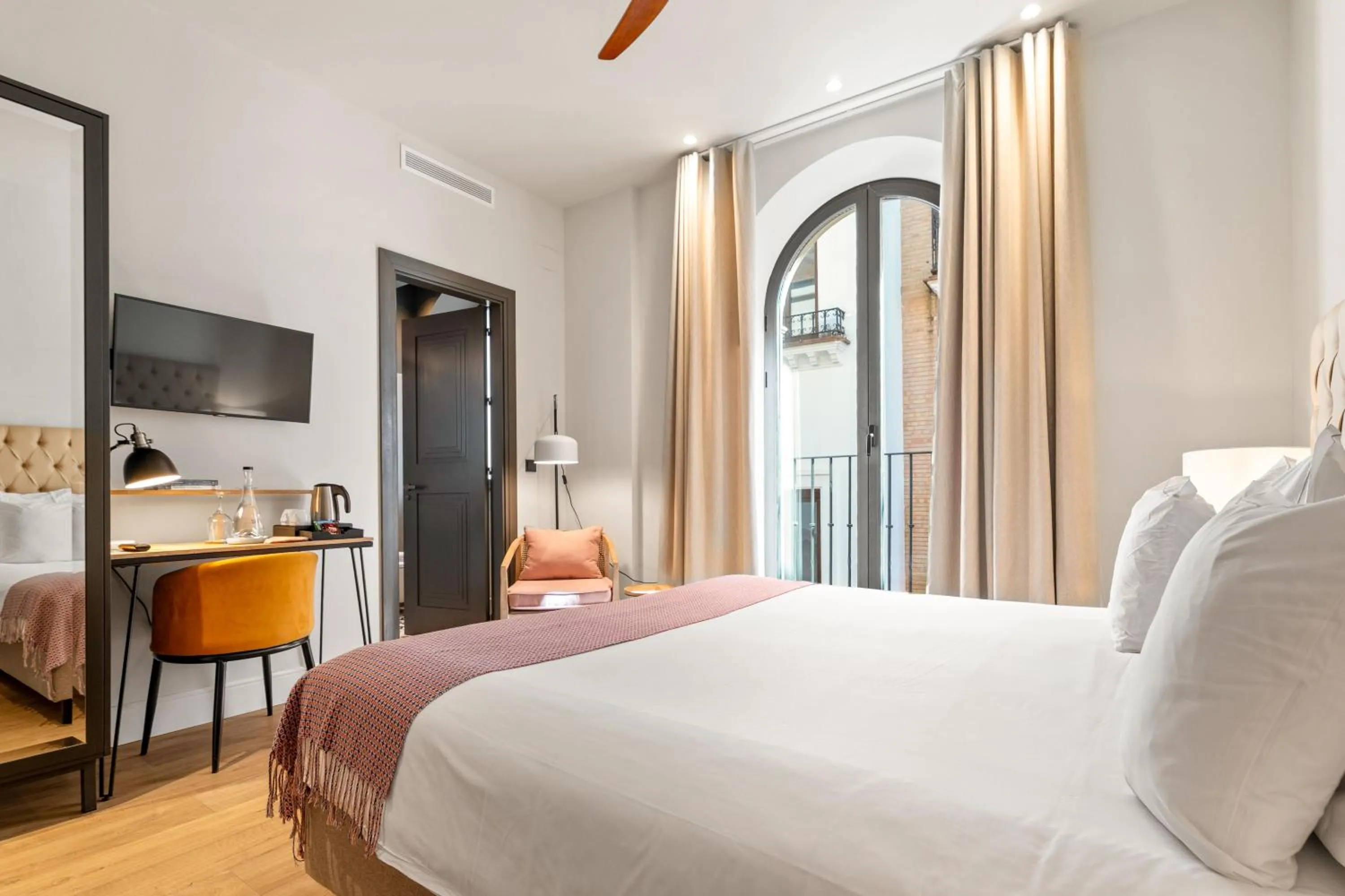 Bed in Casa Alhaja by Shiadu