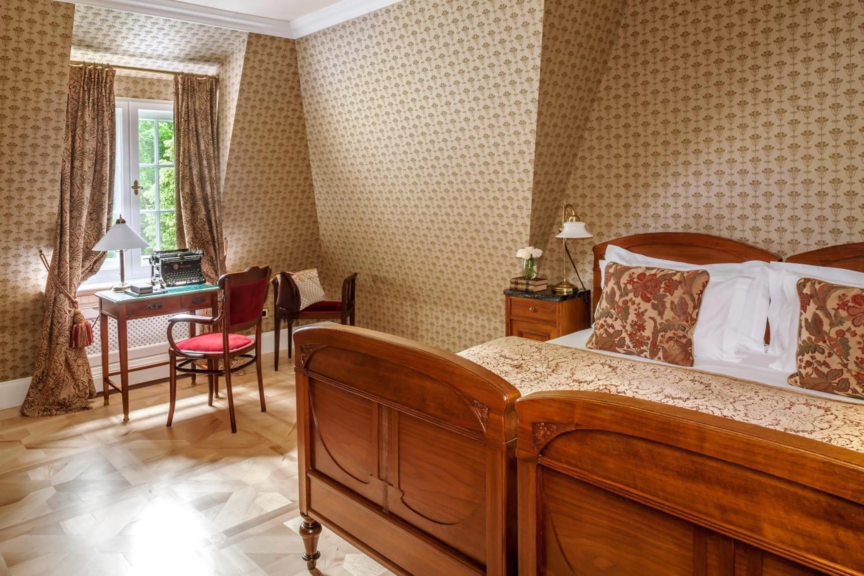 Bedroom, Bed in Pałac Ciekocinko Hotel Resort & Wellness