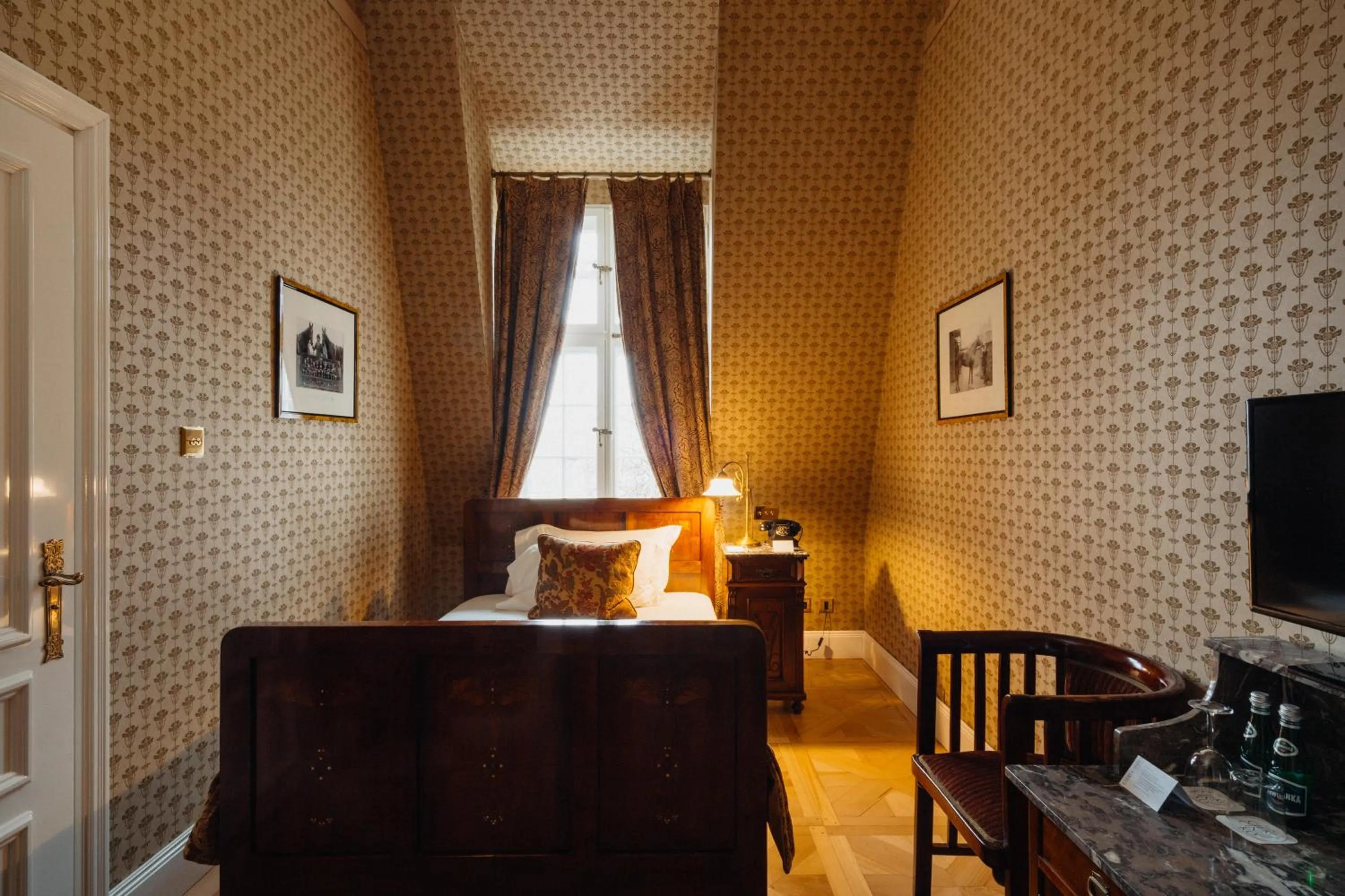 Bed in Pałac Ciekocinko Hotel Resort & Wellness