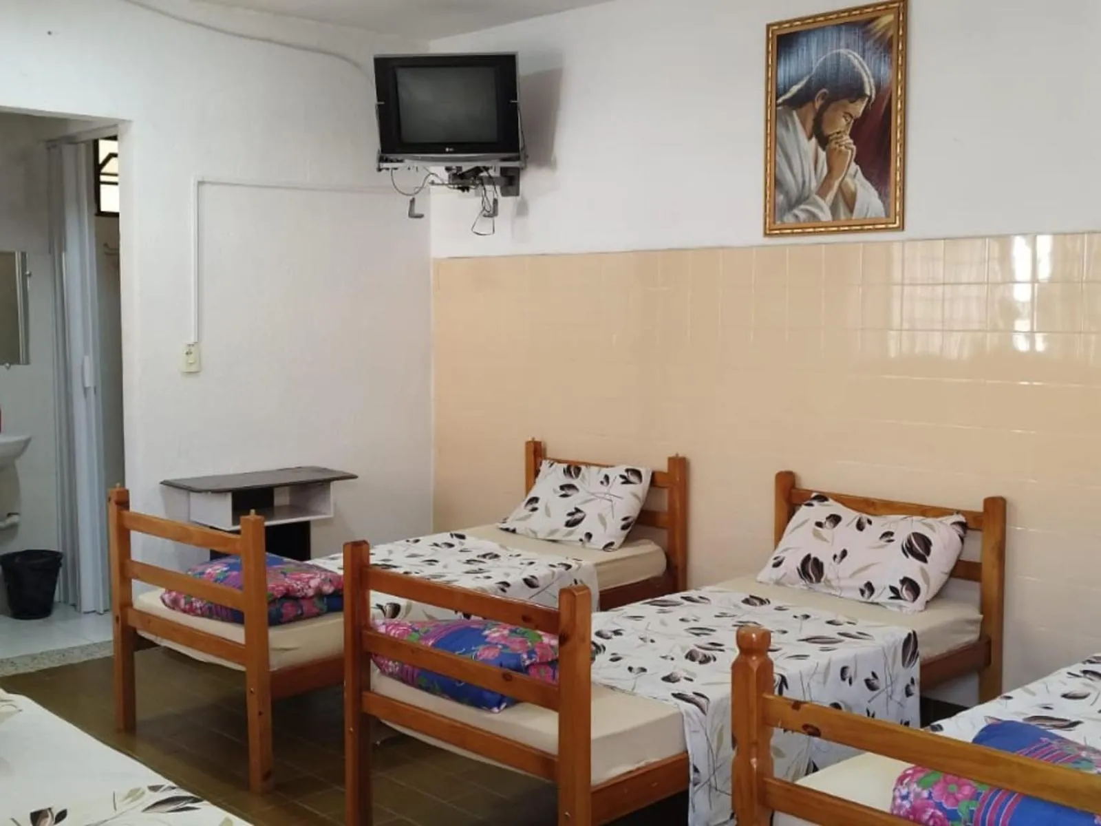 Photo of the whole room, Bed in POUSADA MONTE HOREB