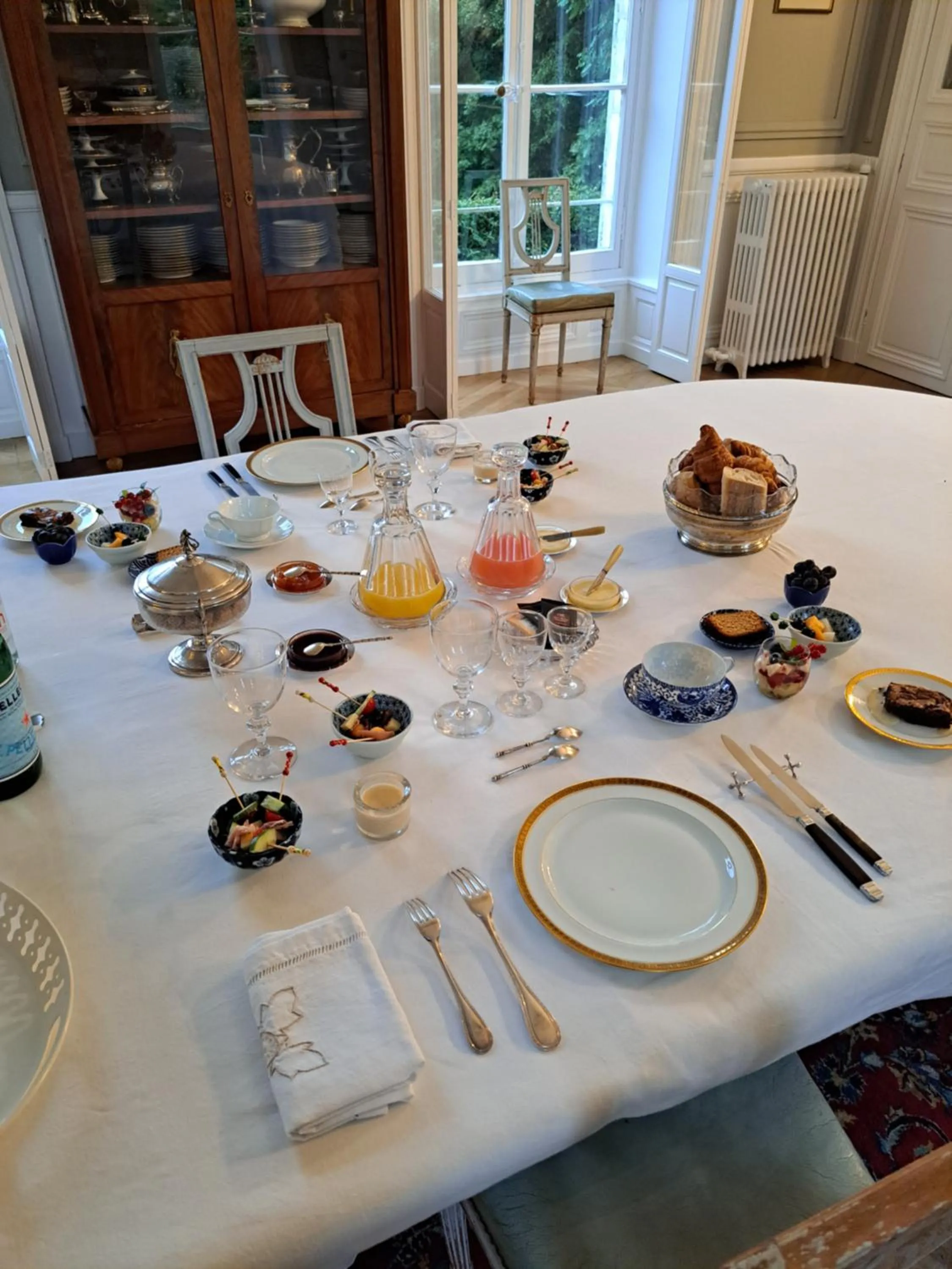 Breakfast in Château du Rondon