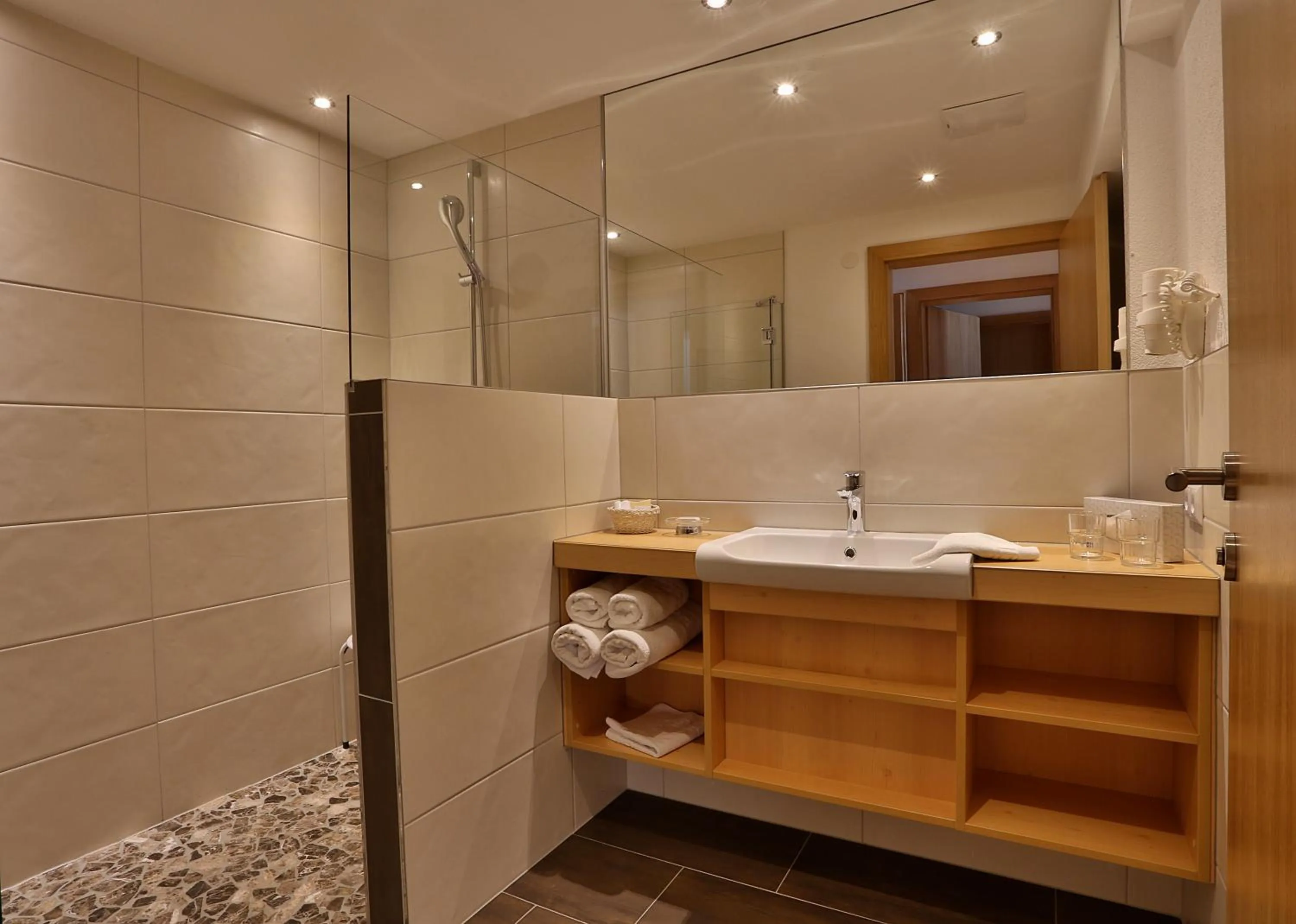 Bathroom in Hotel Astoria