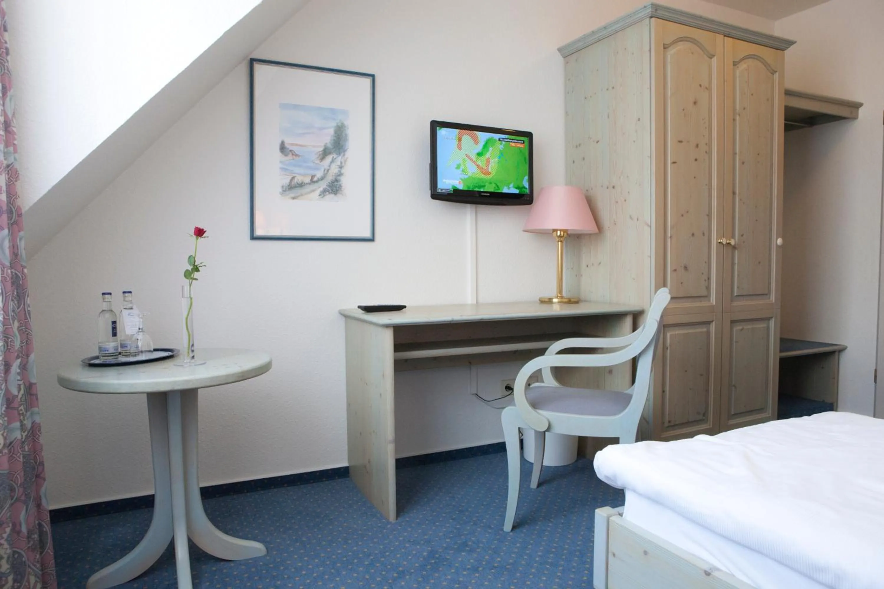 Photo of the whole room, Bed in Landhaus Sterdebüll