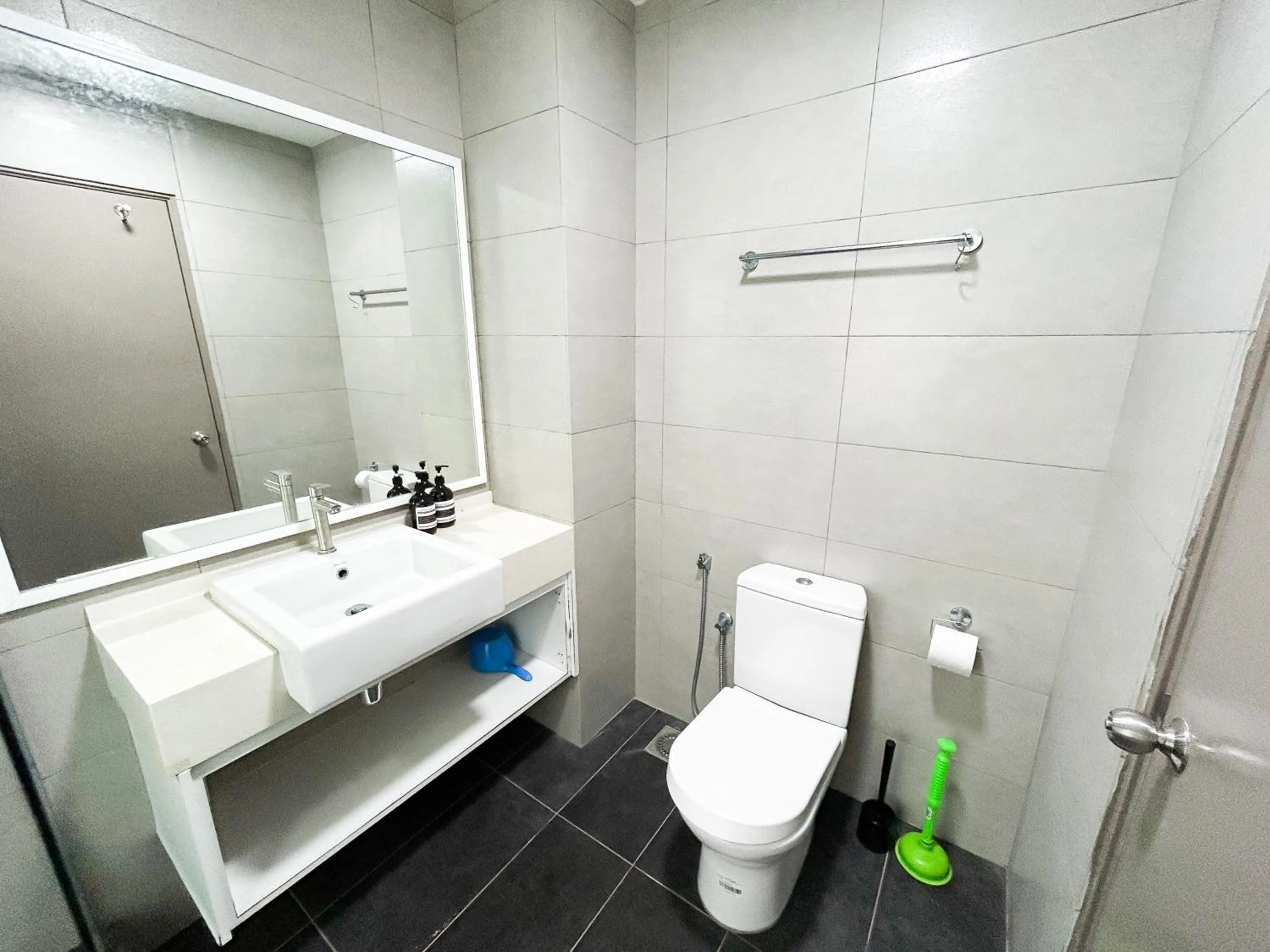 Bathroom in Setapak Central Signature Suites by Manhattan Group