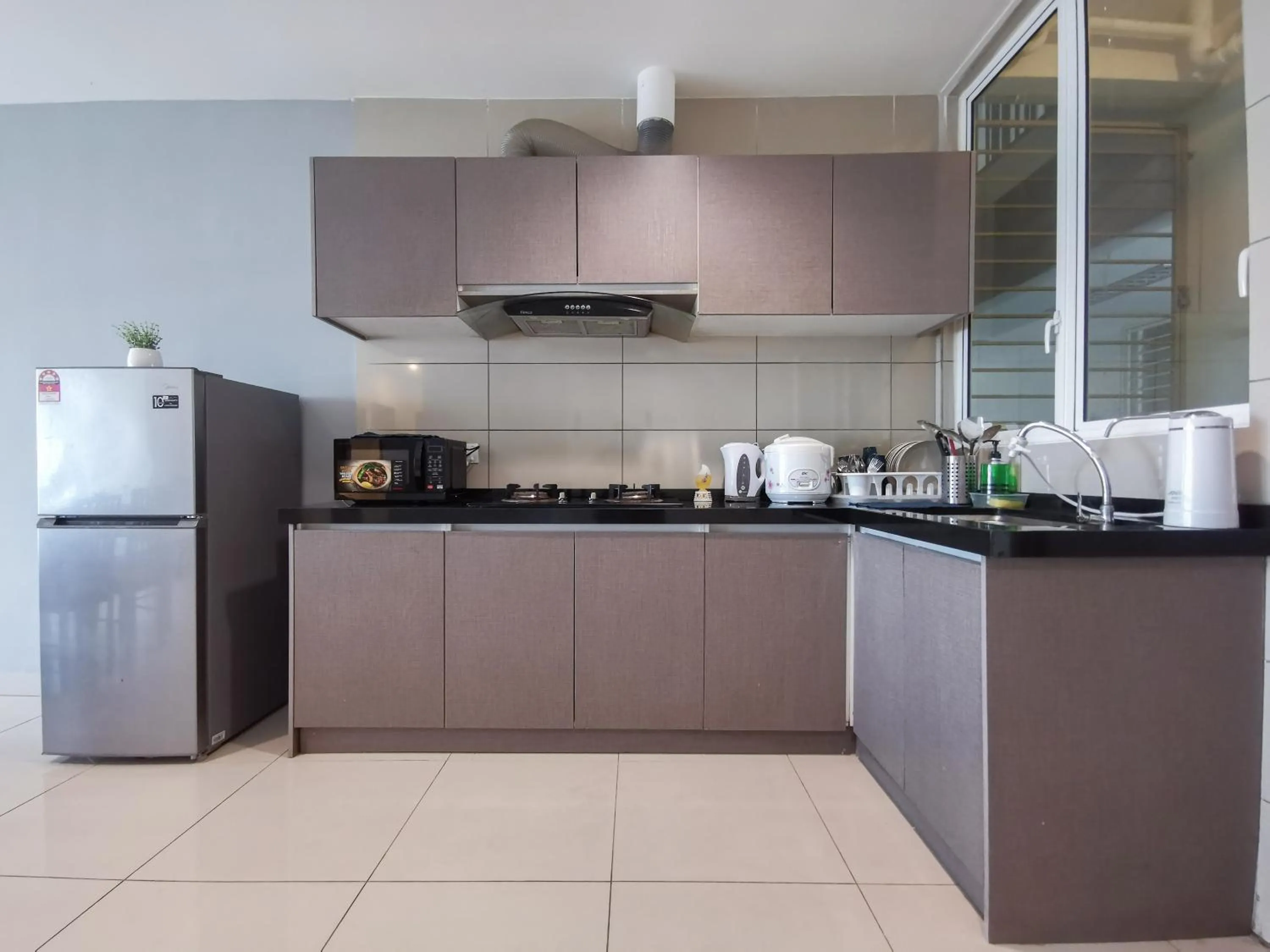 Kitchen or kitchenette in Setapak Central Signature Suites by Manhattan Group