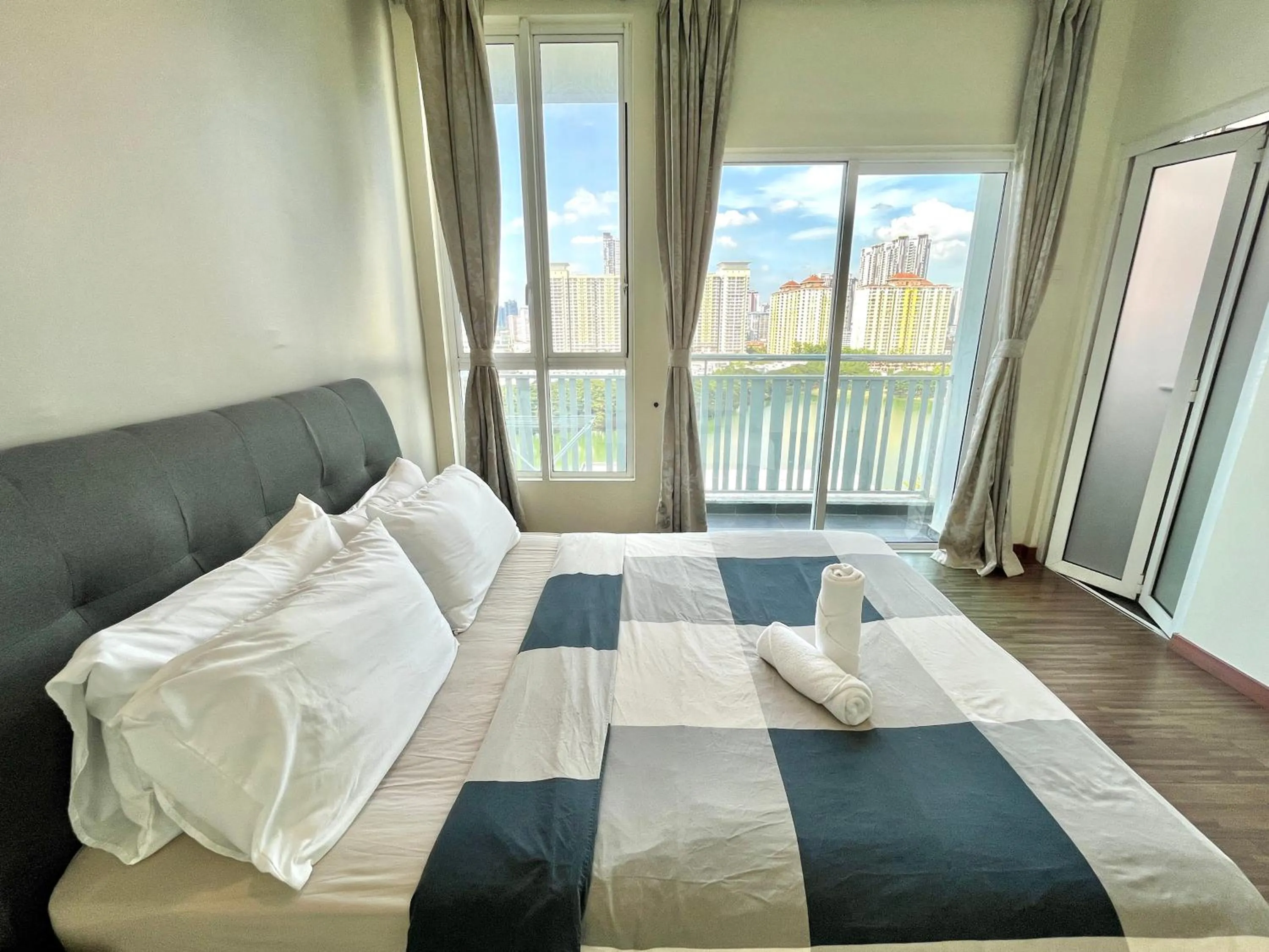 Bedroom, Bed in Setapak Central Signature Suites by Manhattan Group