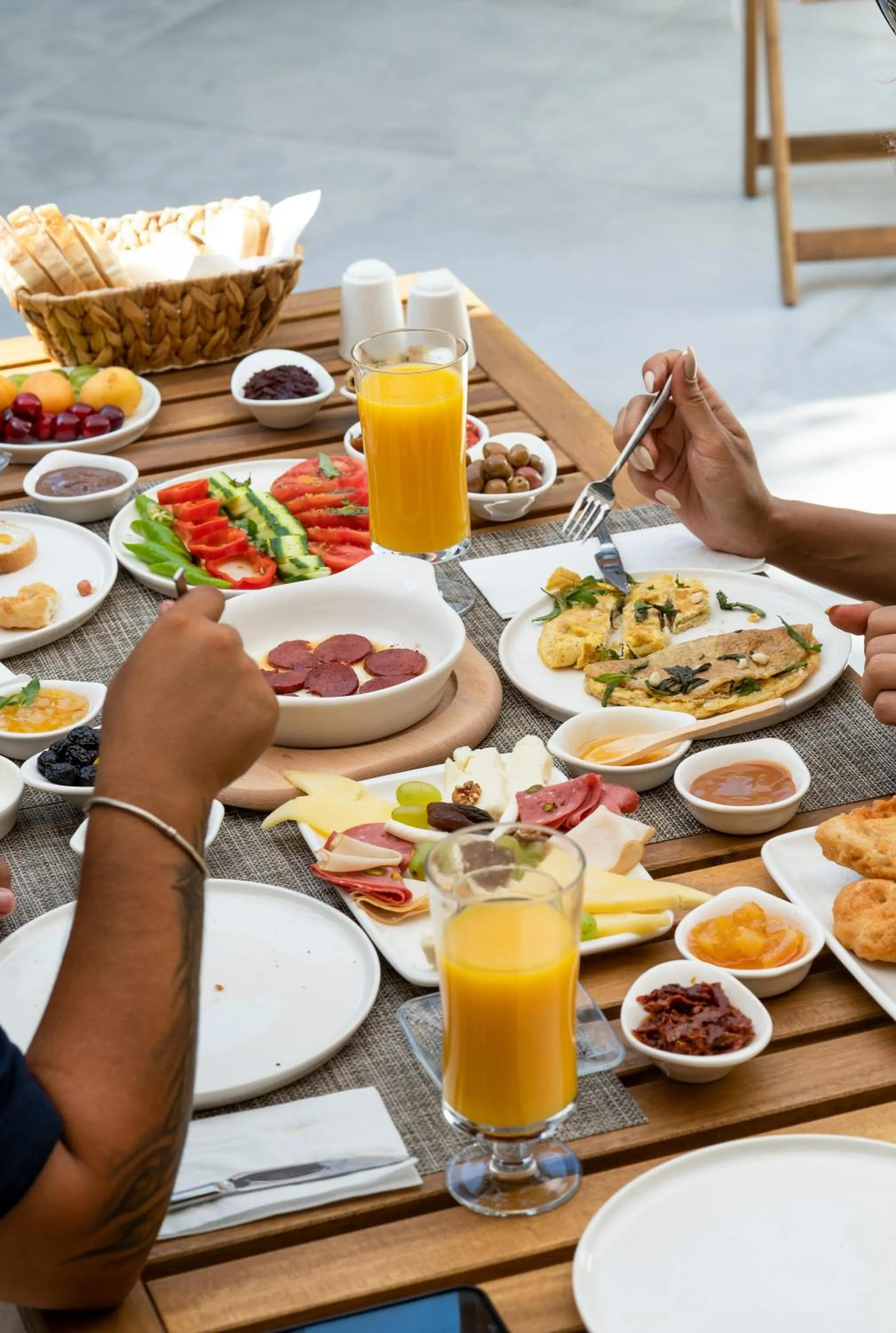 Food and drinks in Portakal Çiçeği Alaçatı