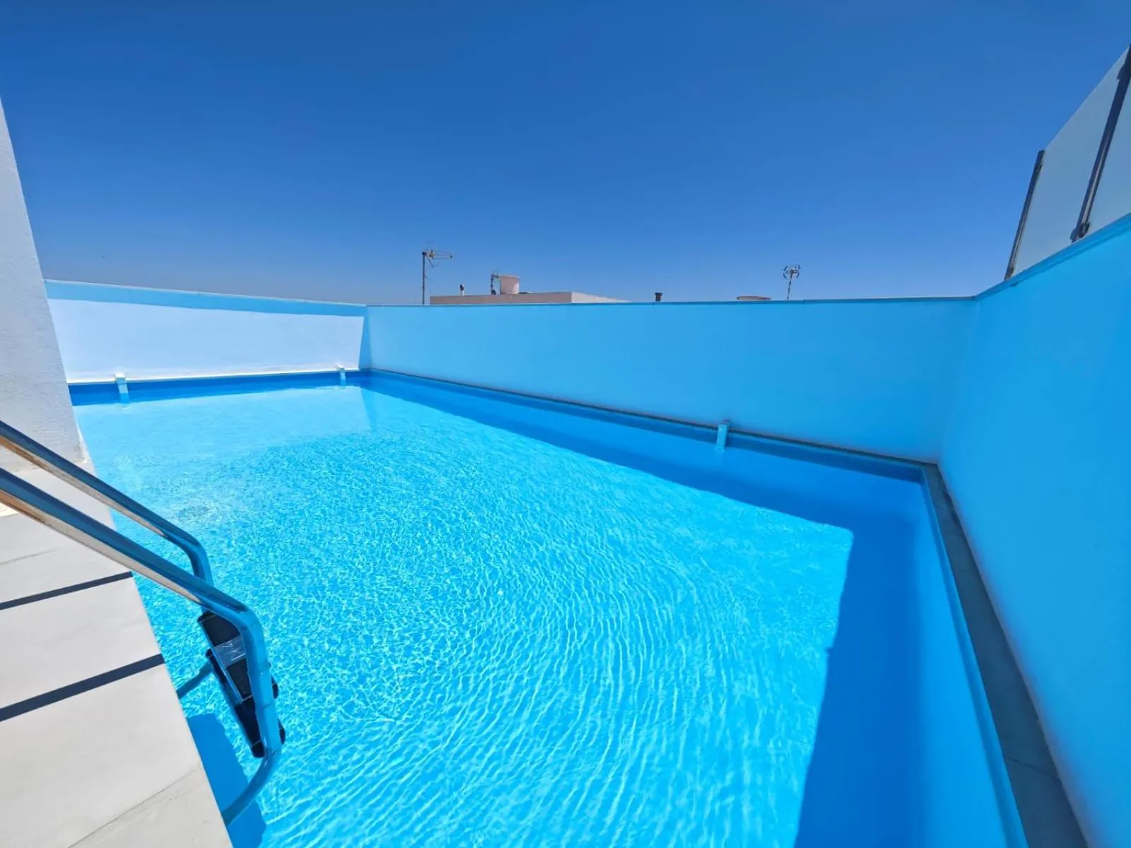 Apartamento nuevo en Planta Baja C con Piscina y Solarium