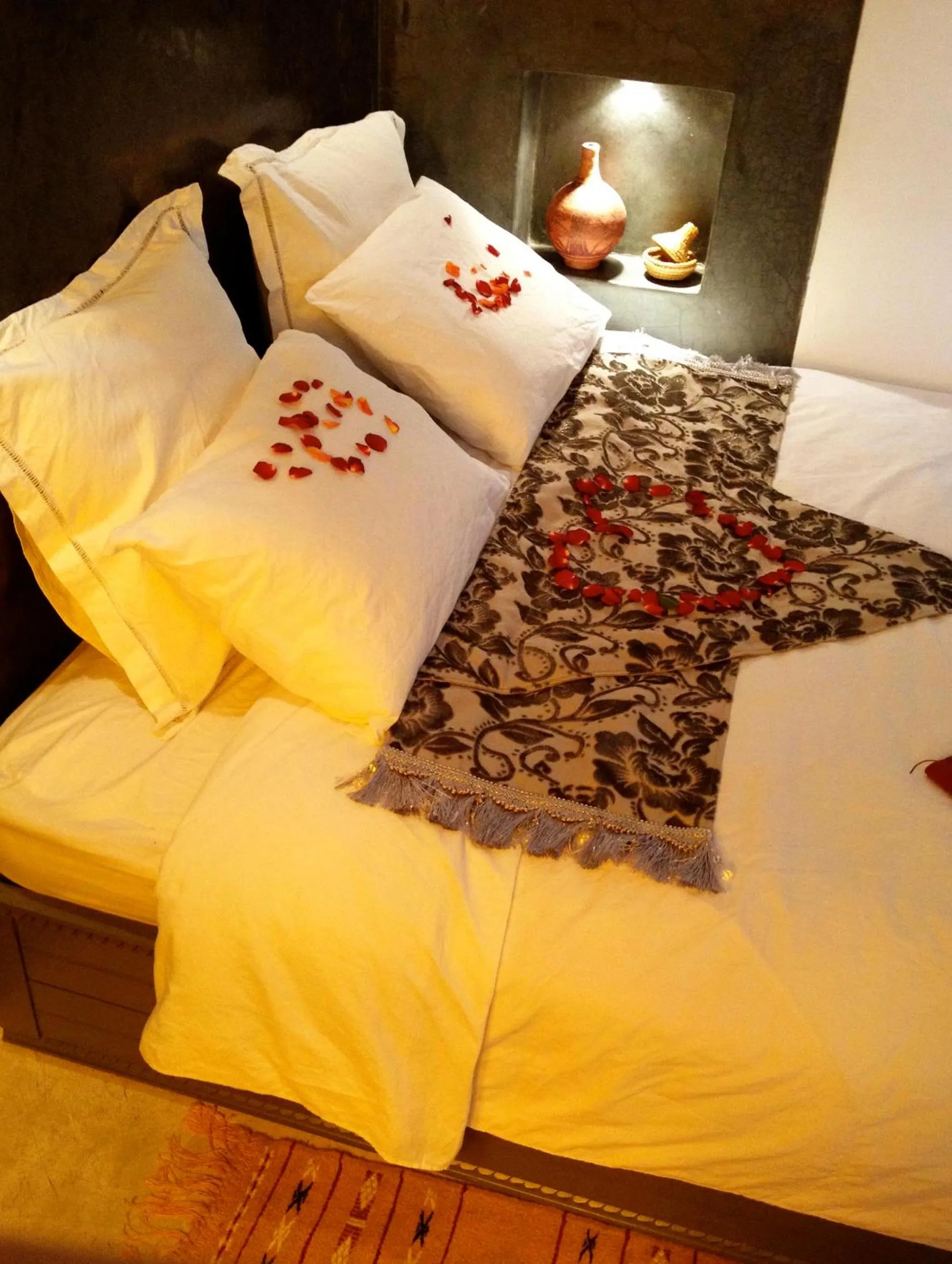 Bed in Riad of The Light