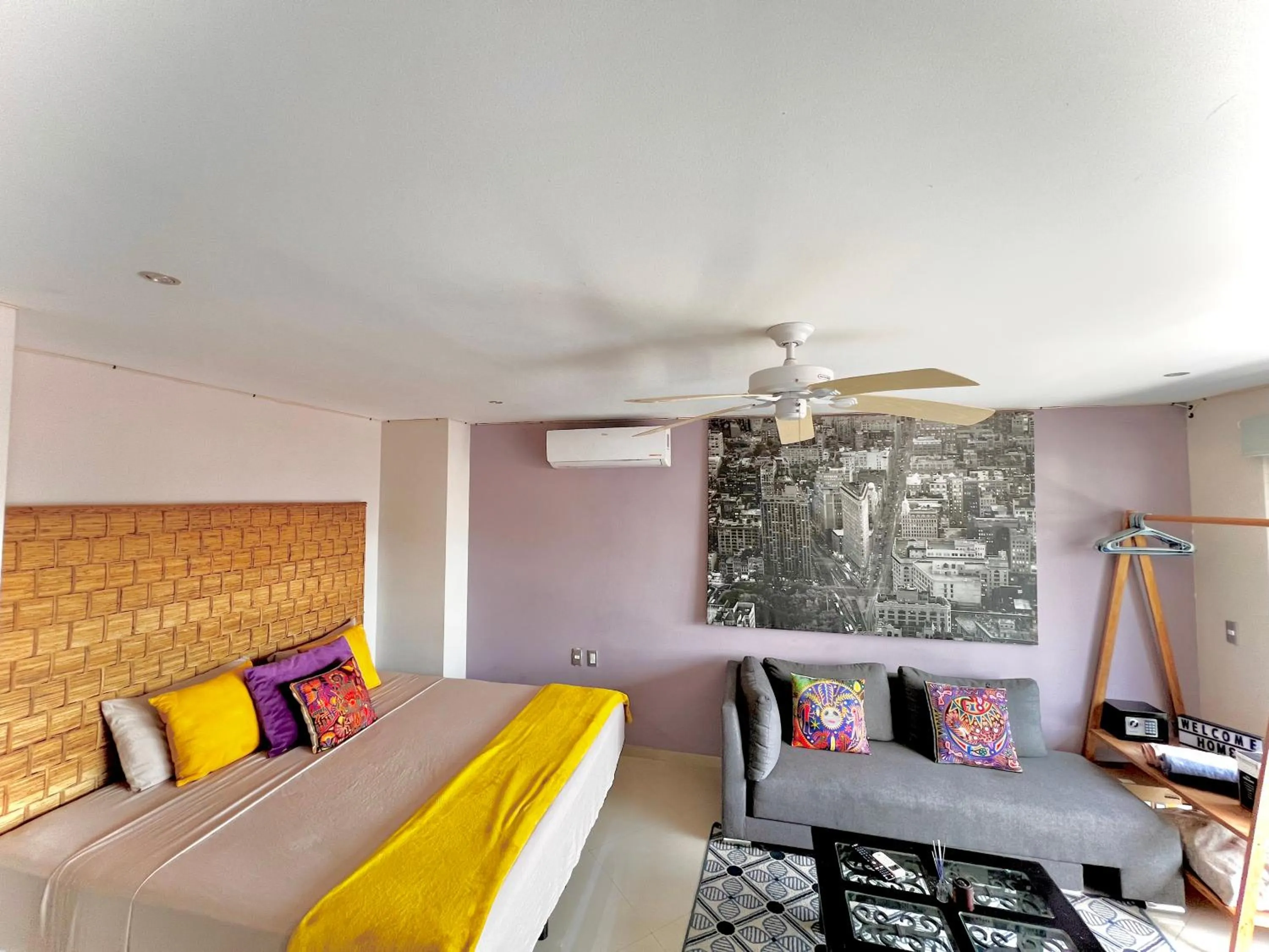 Bed in Playa Centro Rooftop Apartments & Studios