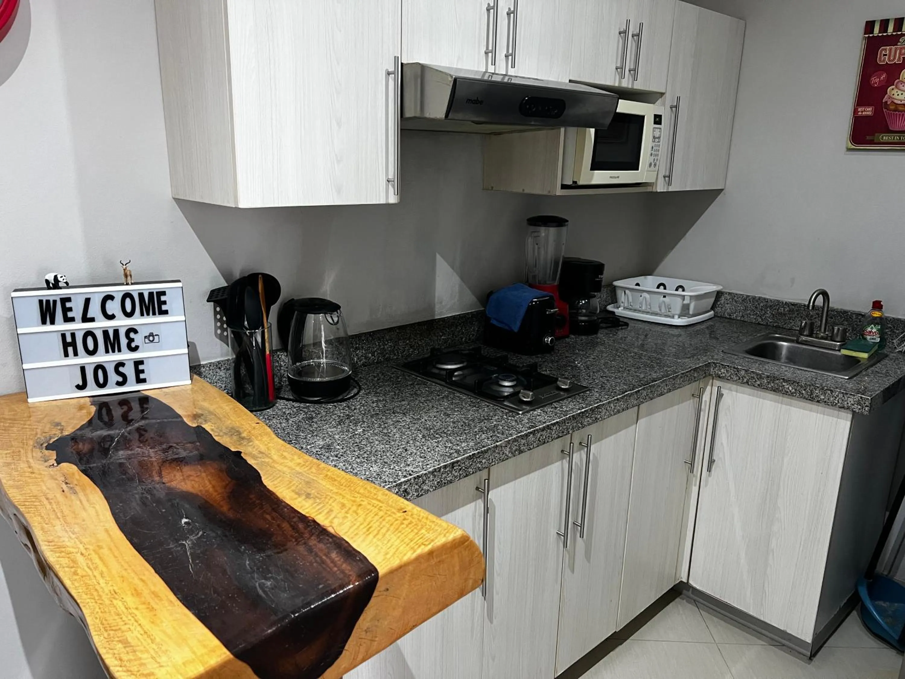 Coffee/tea facilities in Playa Centro Rooftop Apartments & Studios