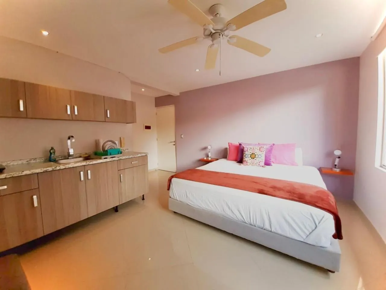 Bed in Playa Centro Rooftop Apartments & Studios