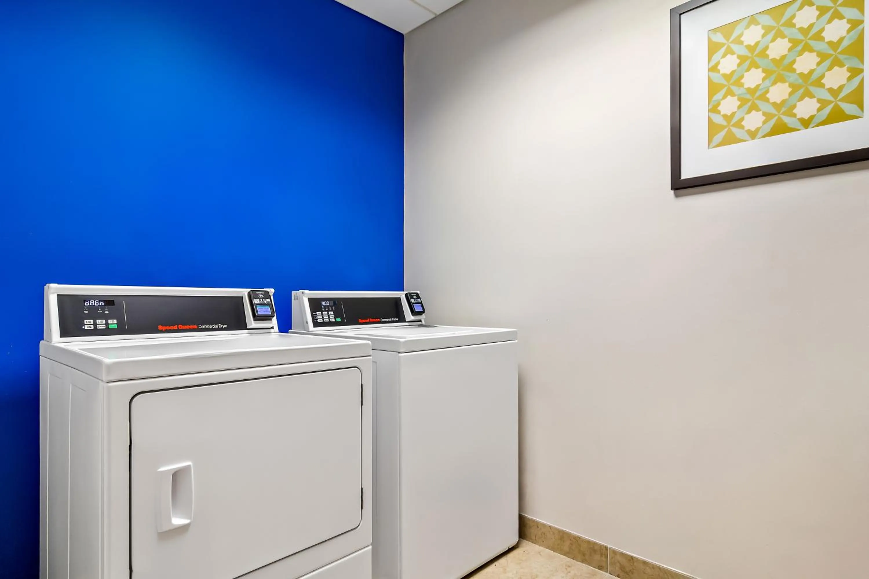 laundry in Holiday Inn Express & Suites Jacksonville South East - Medical Center Area by IHG