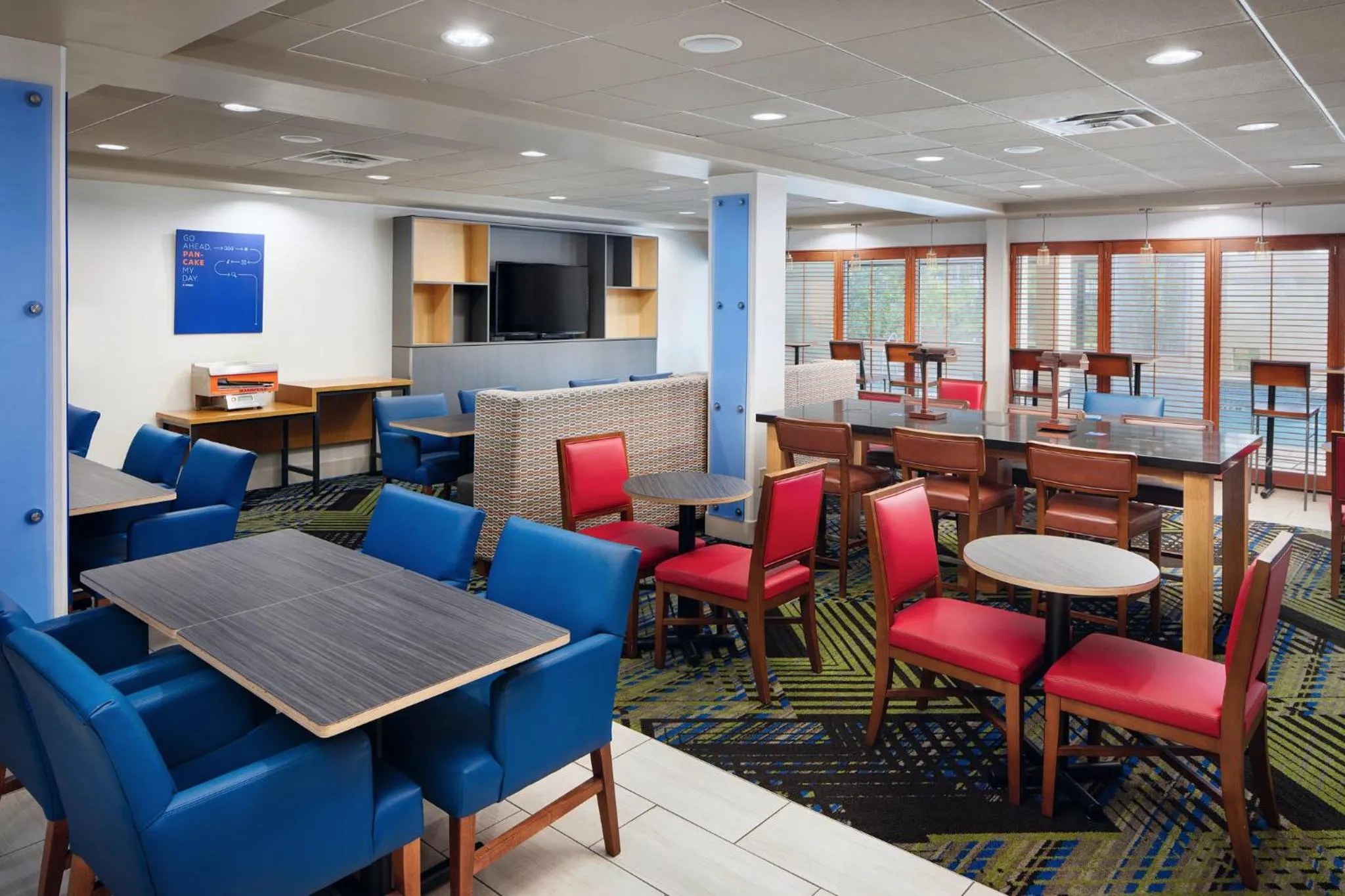 Breakfast in Holiday Inn Express & Suites Jacksonville South East - Medical Center Area by IHG