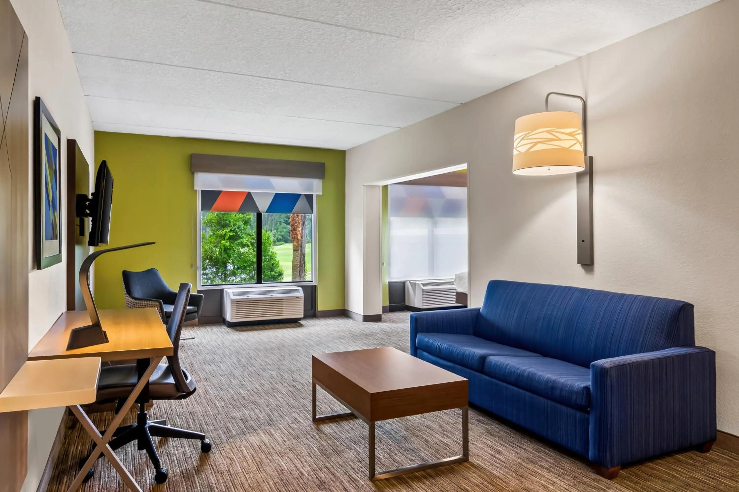 Seating area in Holiday Inn Express & Suites Jacksonville South East - Medical Center Area by IHG