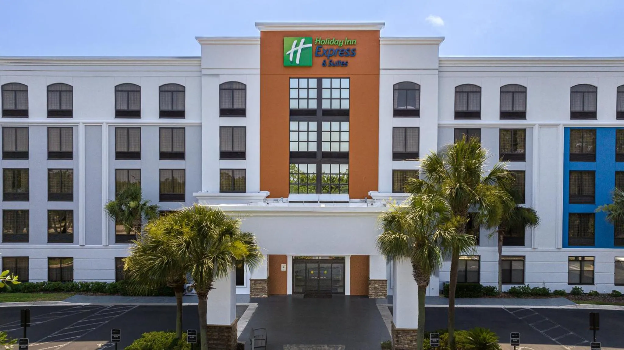Property building in Holiday Inn Express & Suites Jacksonville South East - Medical Center Area by IHG
