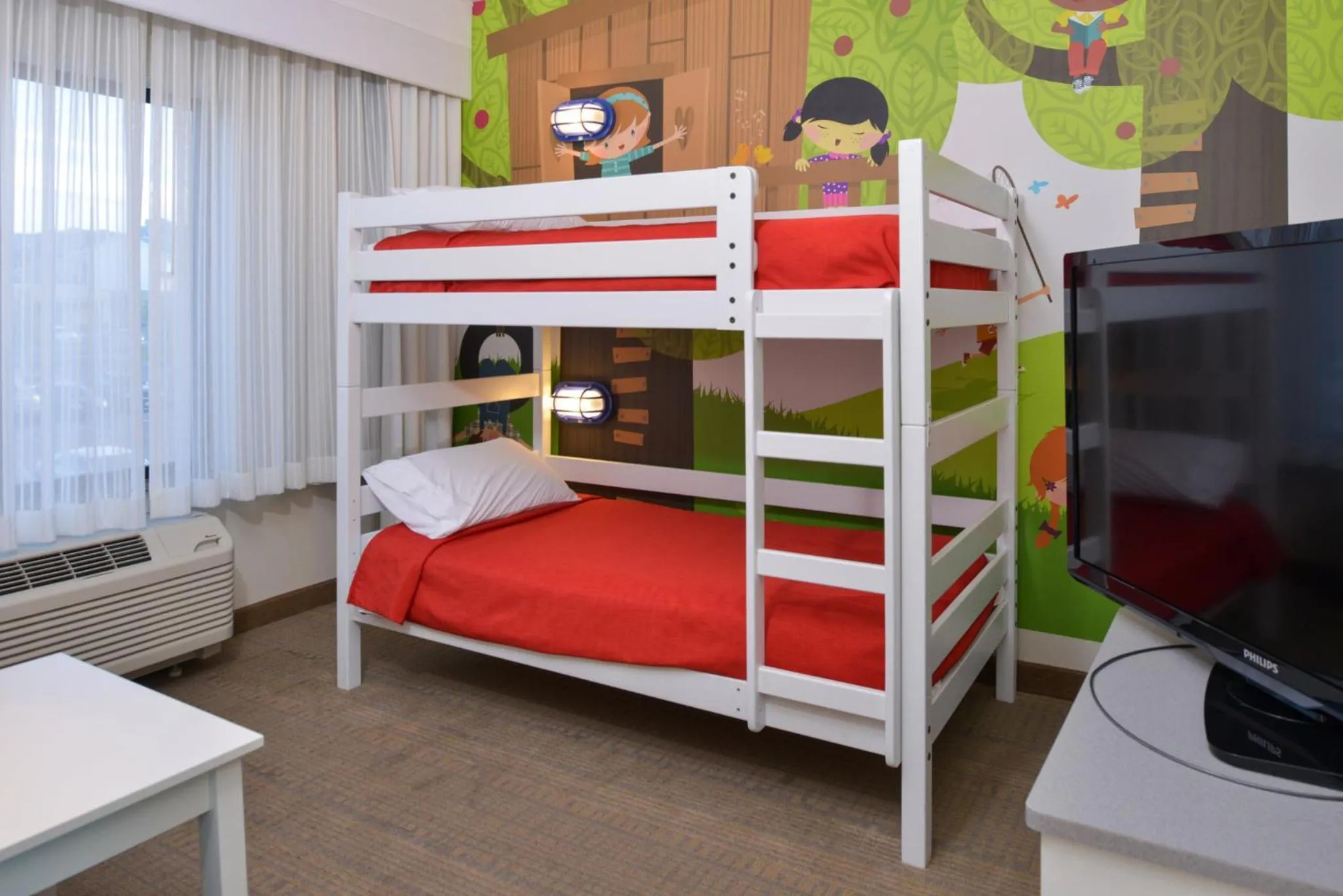 Photo of the whole room, Bed in Holiday Inn Express Pocatello by IHG