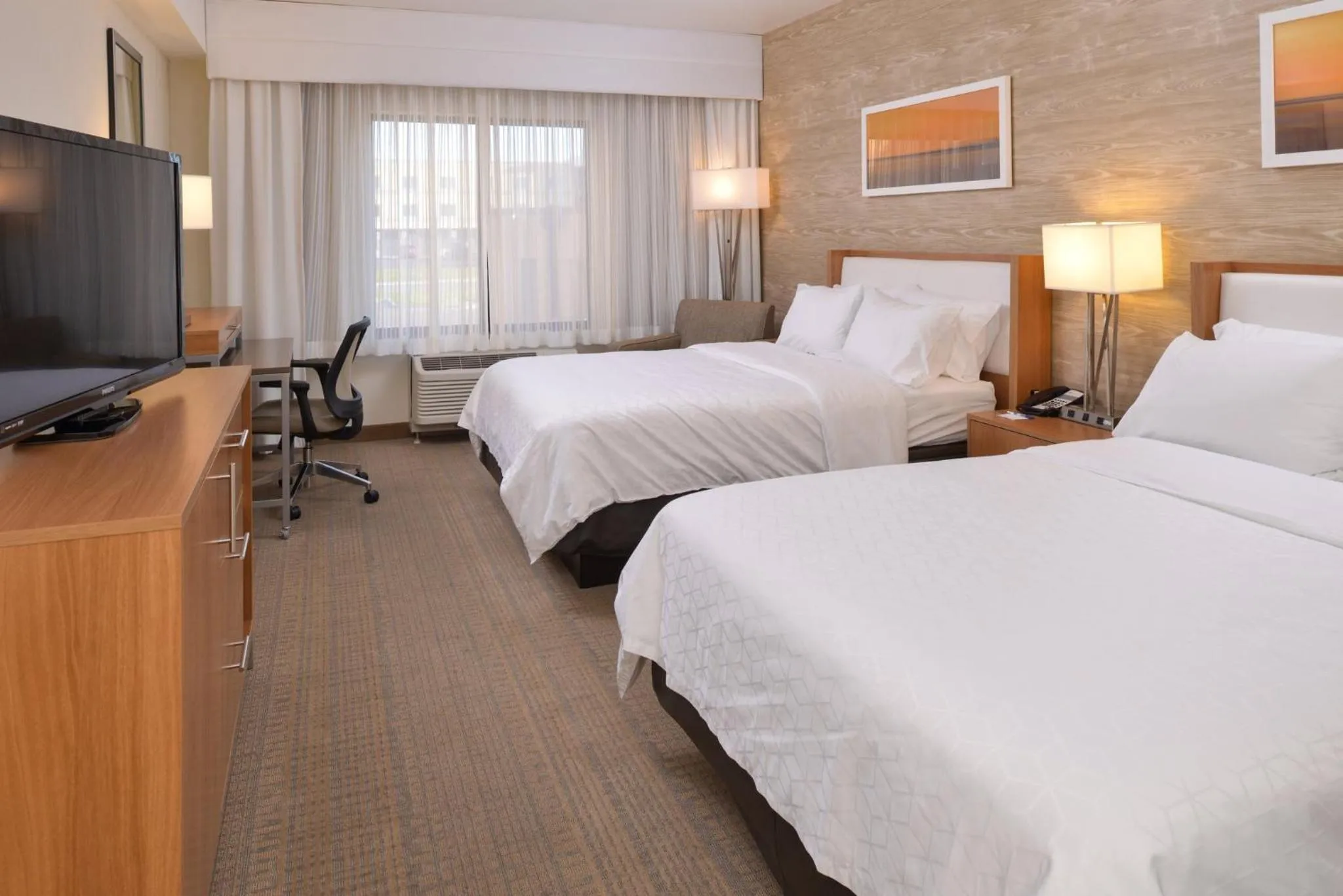 Photo of the whole room, Bed in Holiday Inn Express Pocatello by IHG