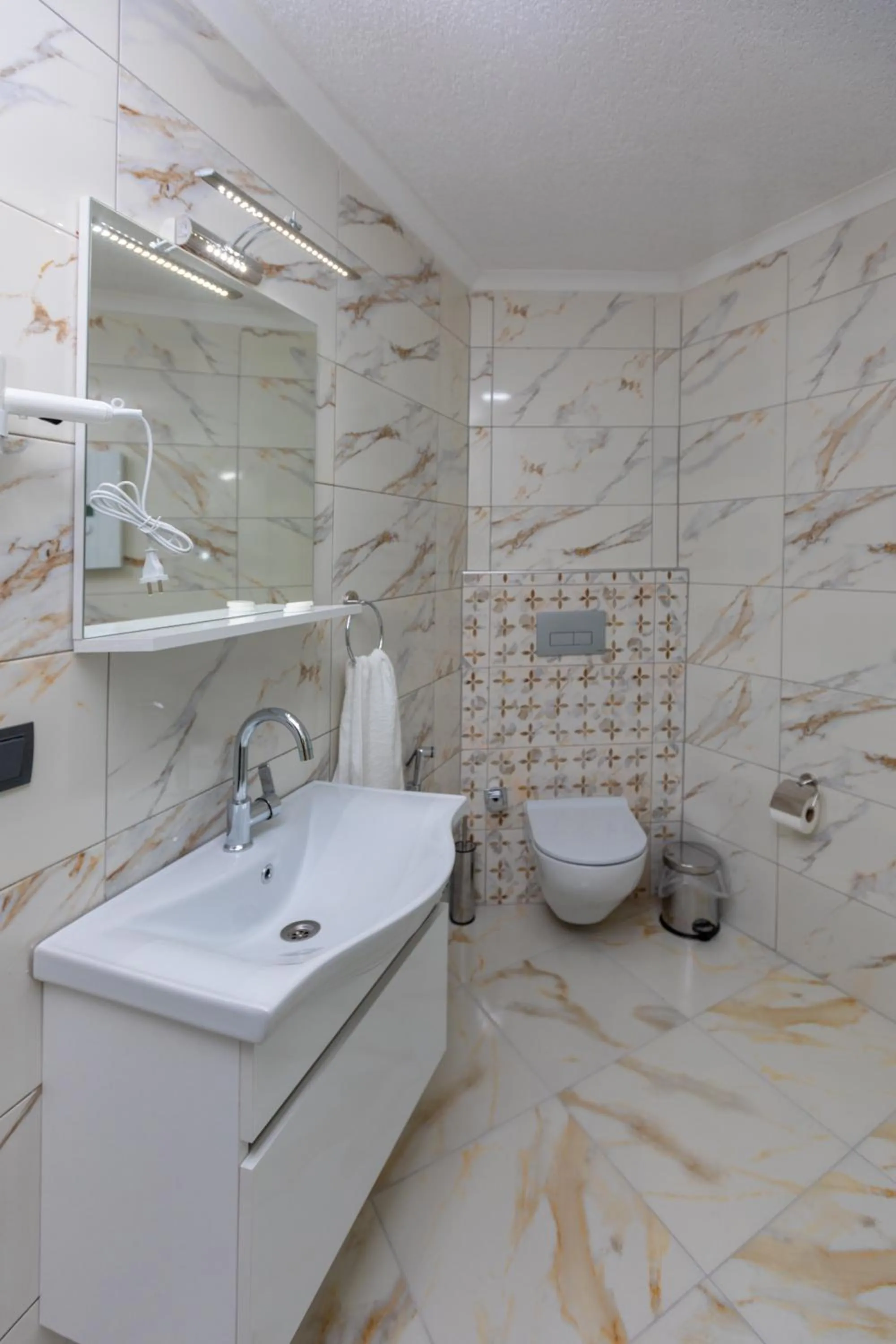 Toilet in Moonlight Suite