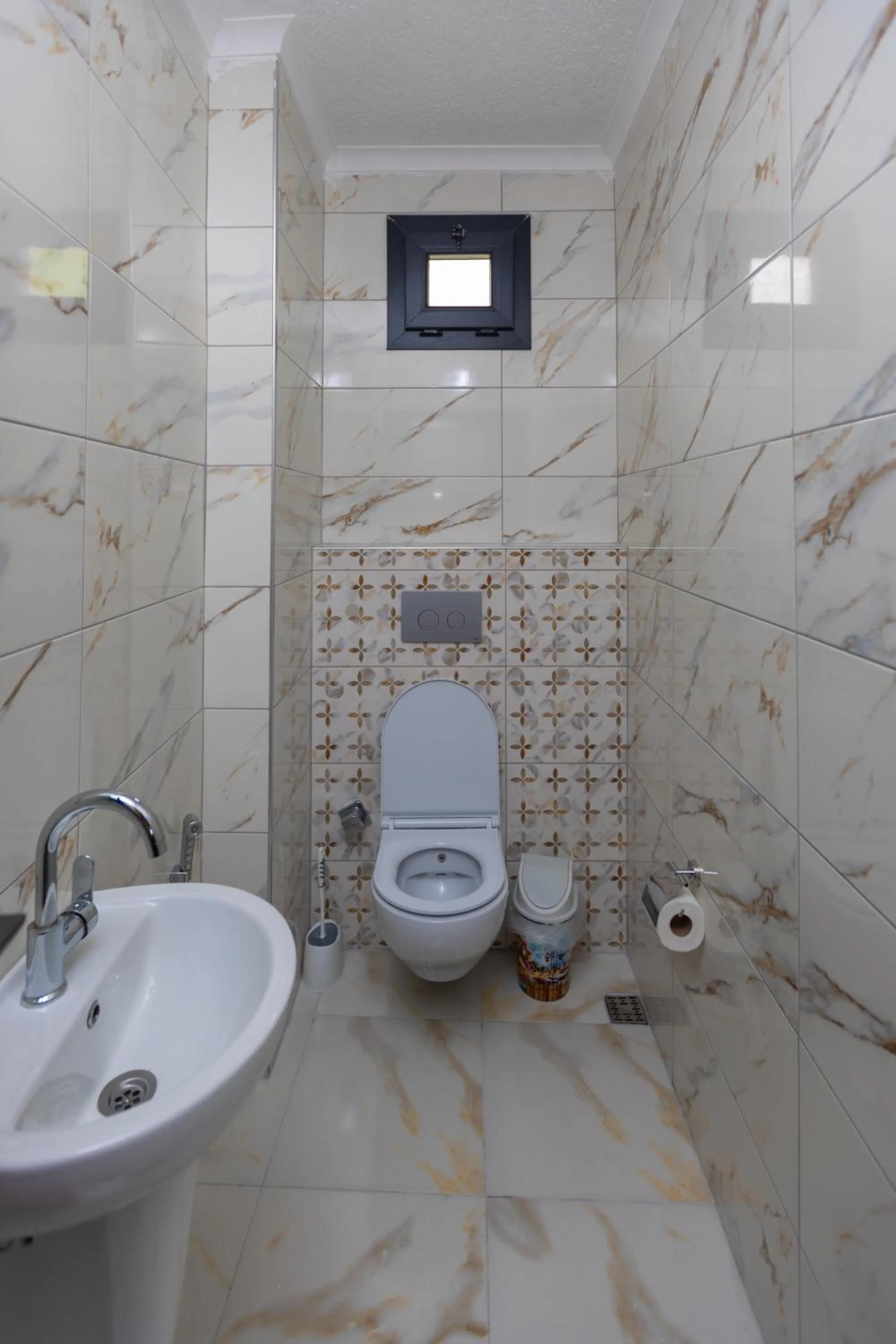 Toilet in Moonlight Suite