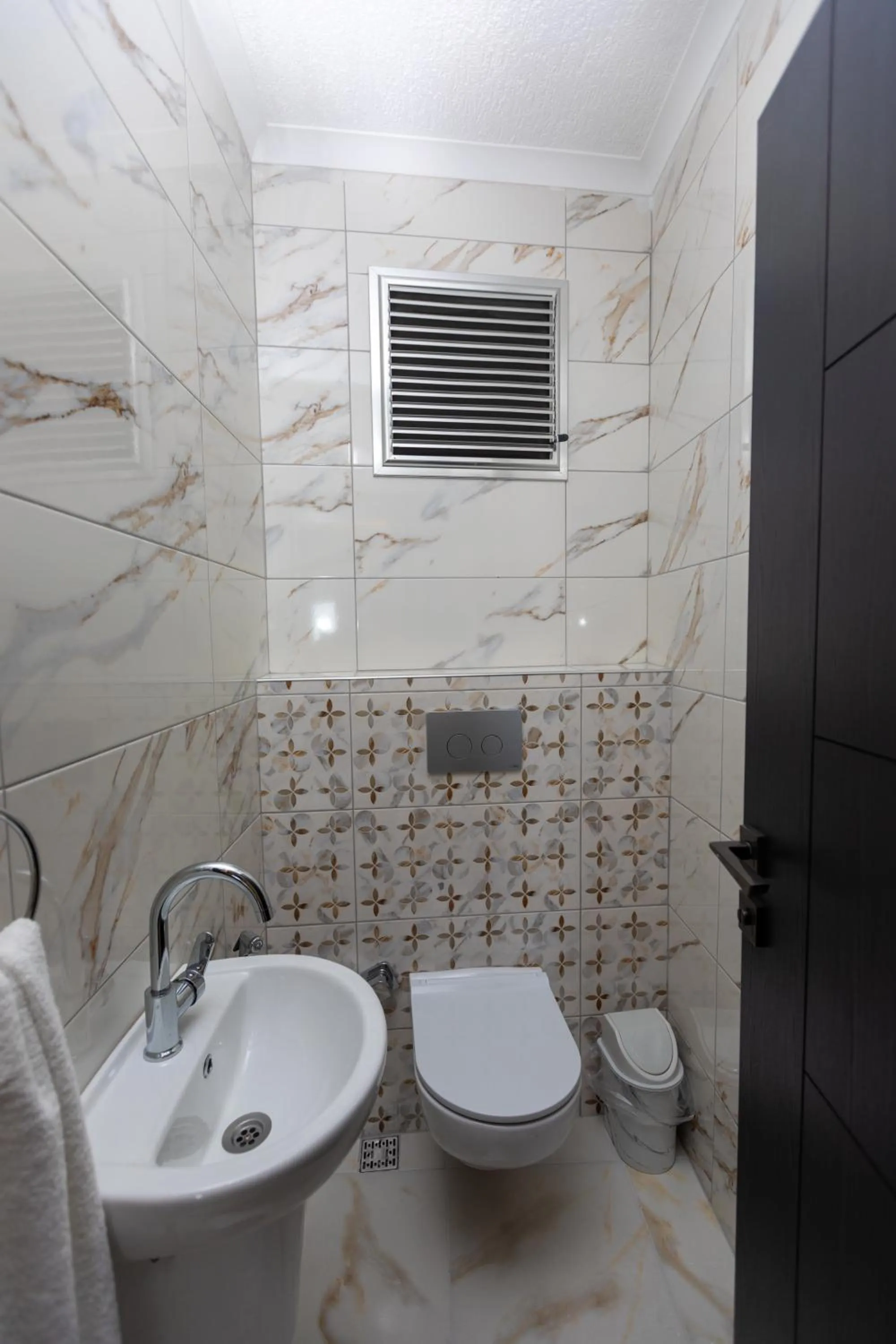 Toilet in Moonlight Suite