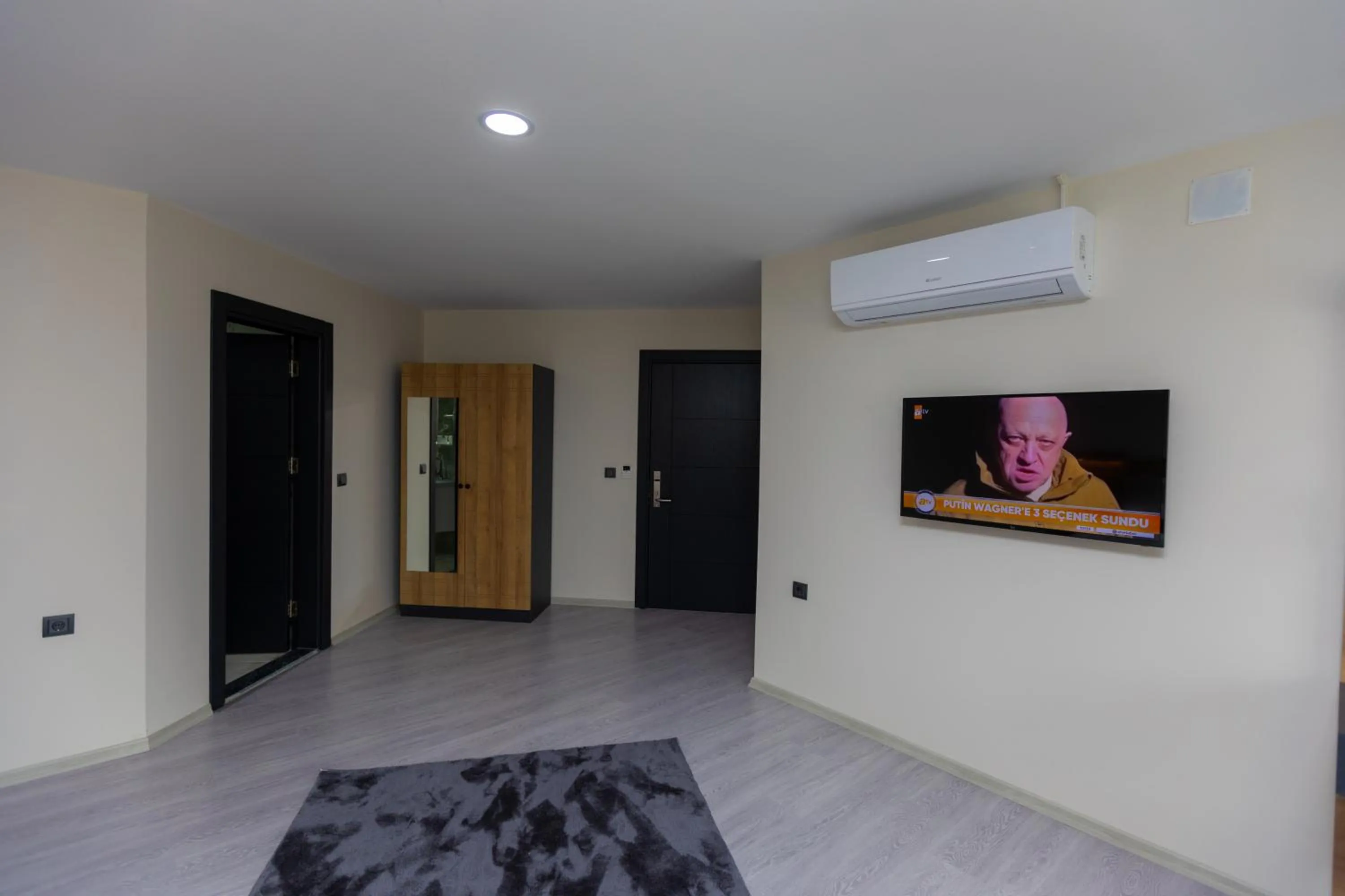 TV and multimedia in Moonlight Suite