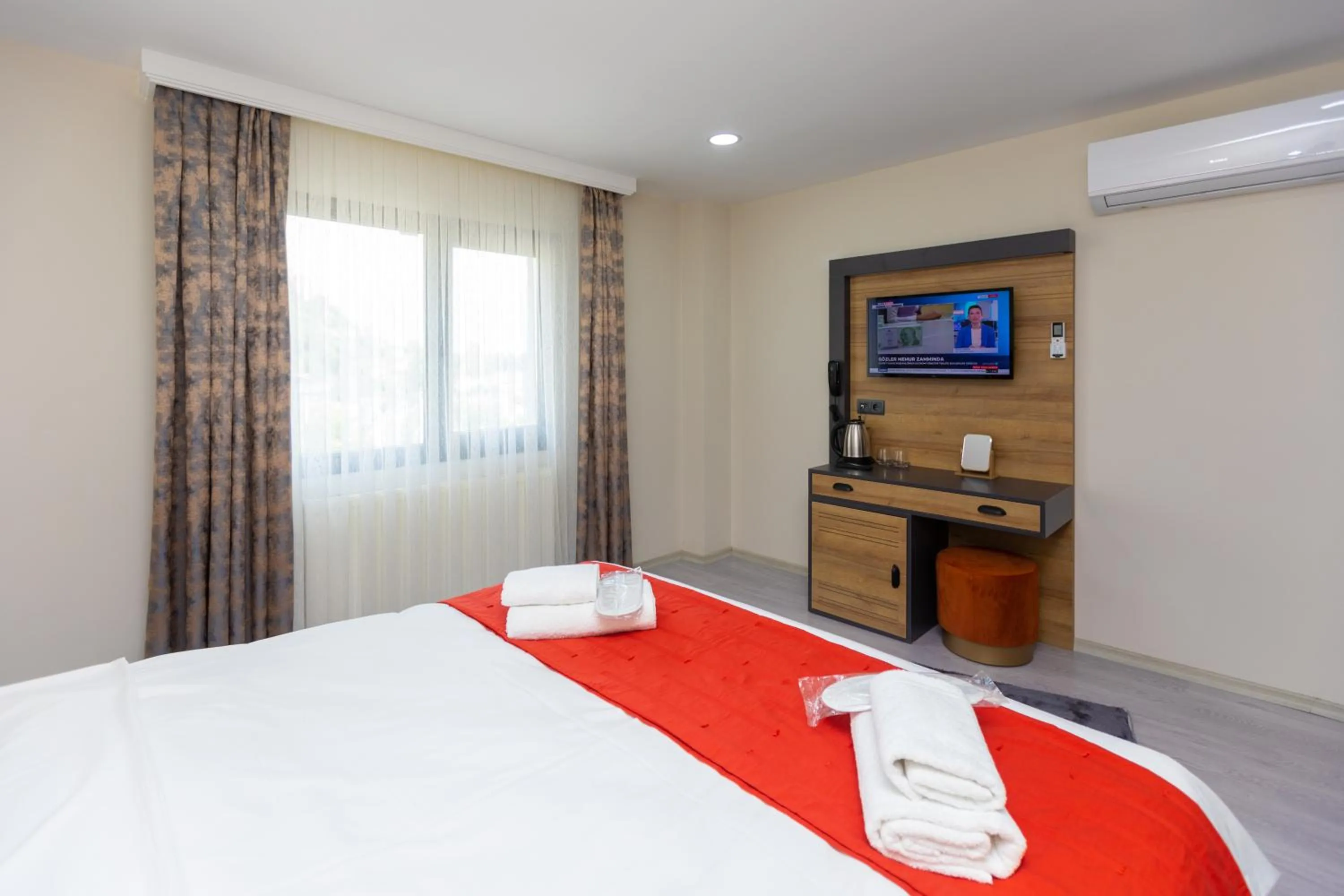 Bed in Moonlight Suite