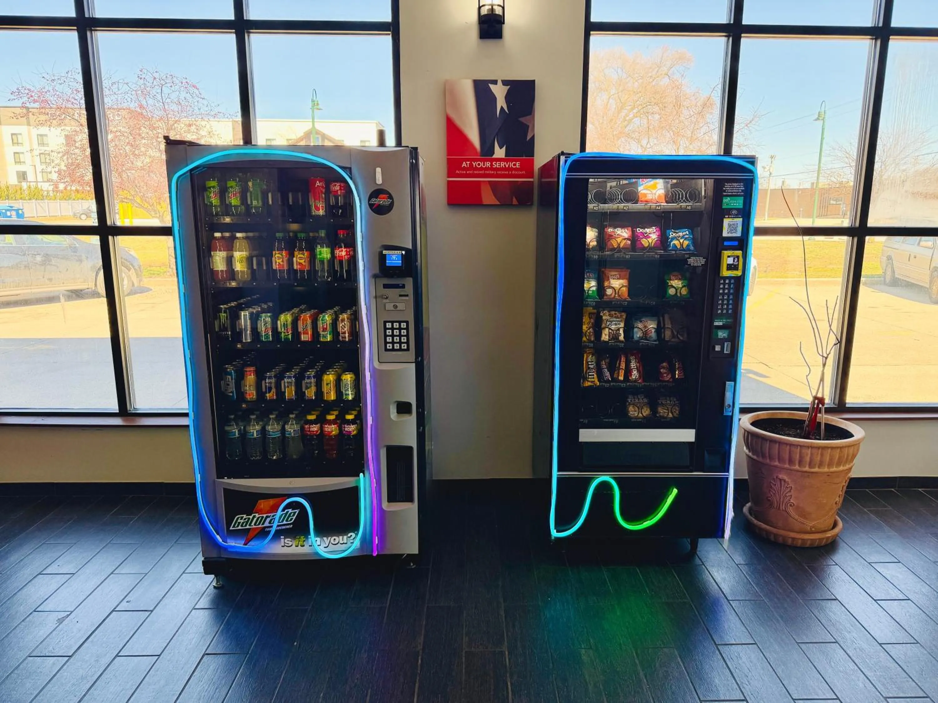 vending machine in Studio 6 Elkhart, IN- Kitchenette Rooms