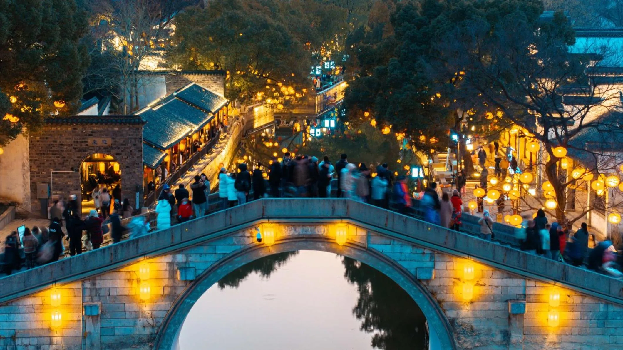 Nearby landmark in Crowne Plaza Wuxi Taihu by IHG