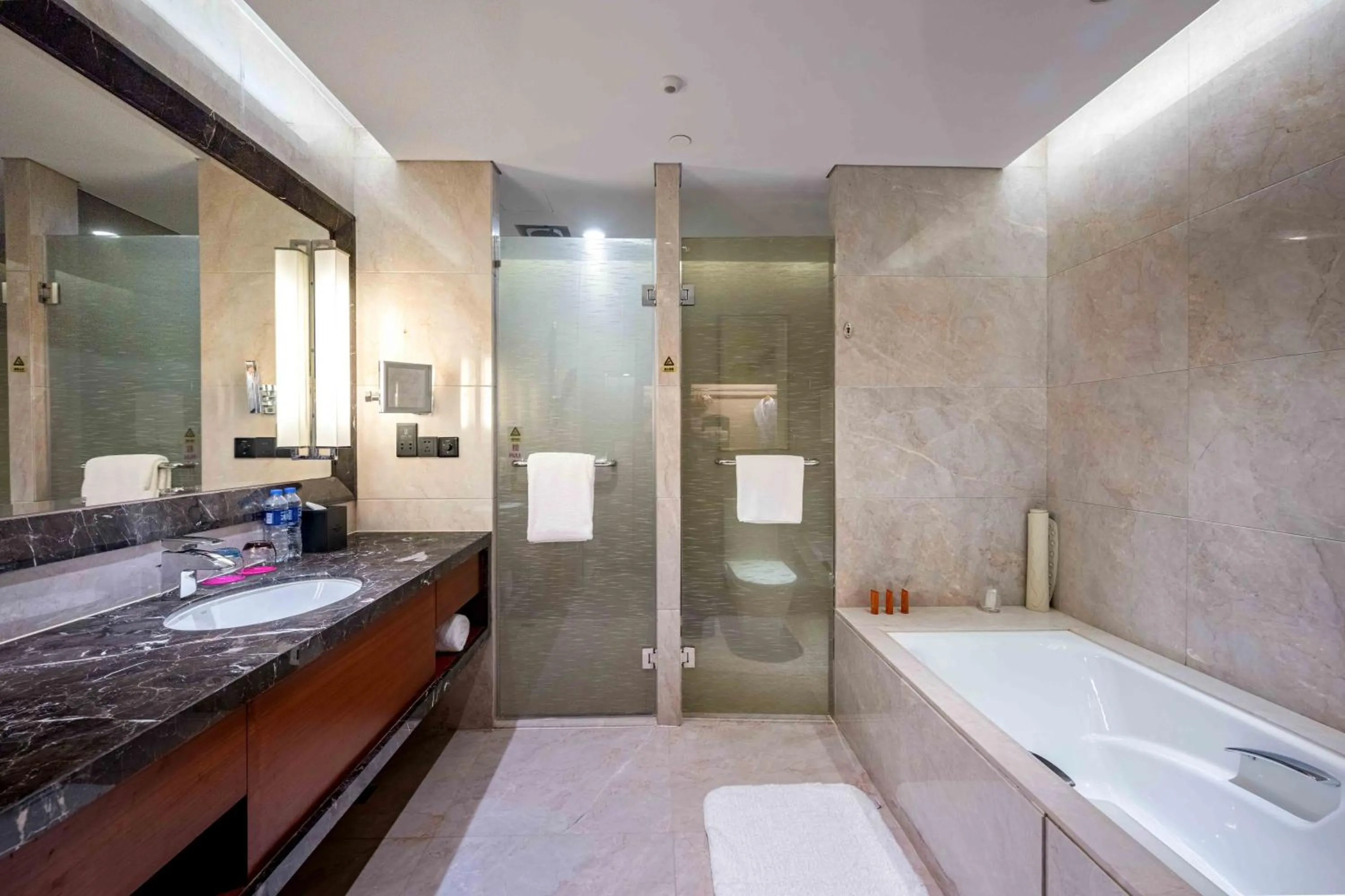 Crowne Plaza Wuxi Taihu by IHG