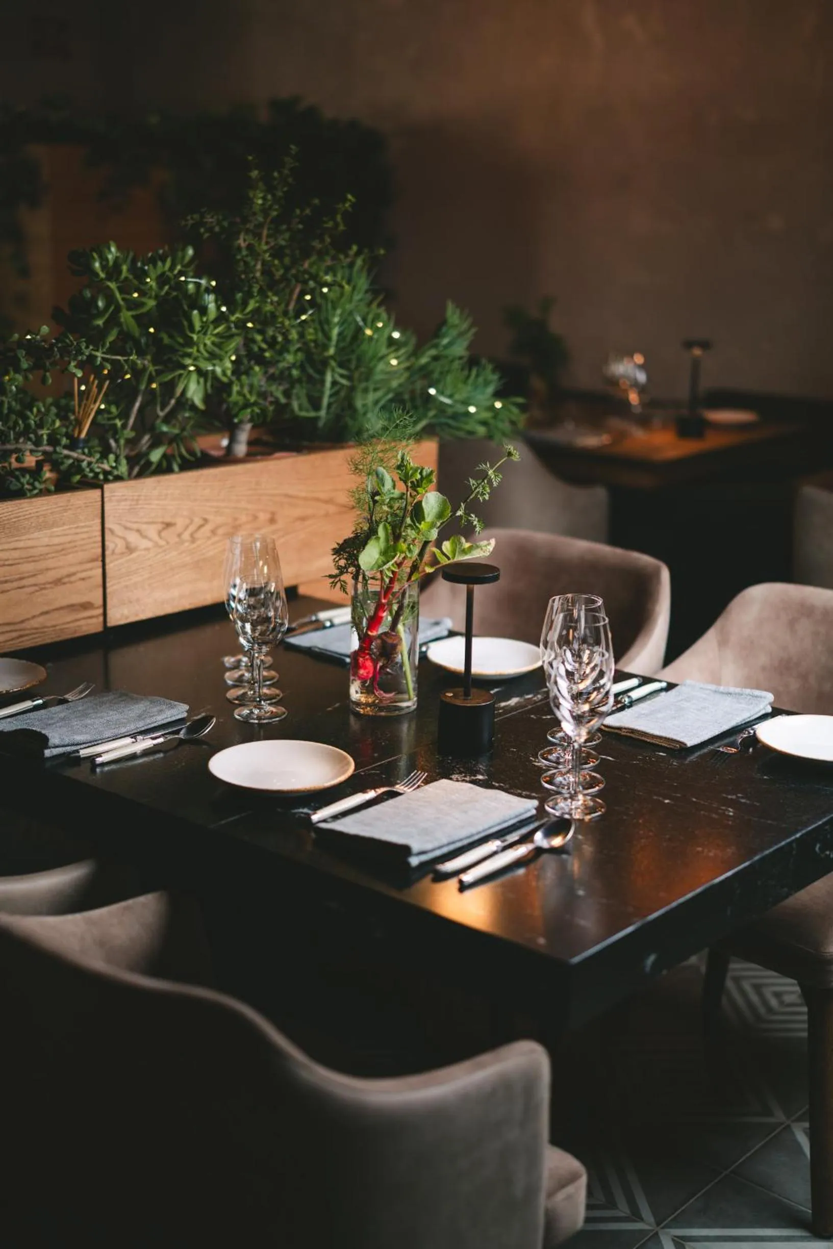 Restaurant/places to eat in MYA Hotel