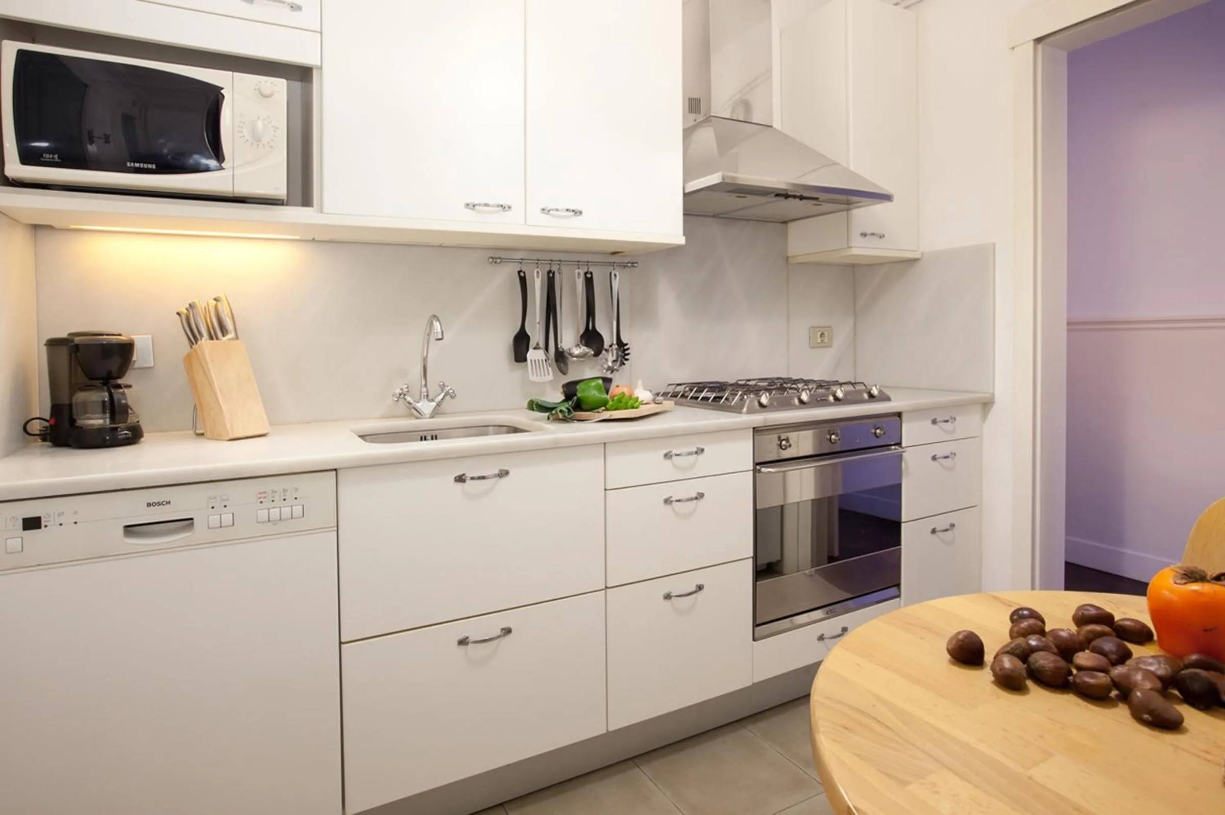 Kitchen or kitchenette in Letsgo Camp Nou Apartment