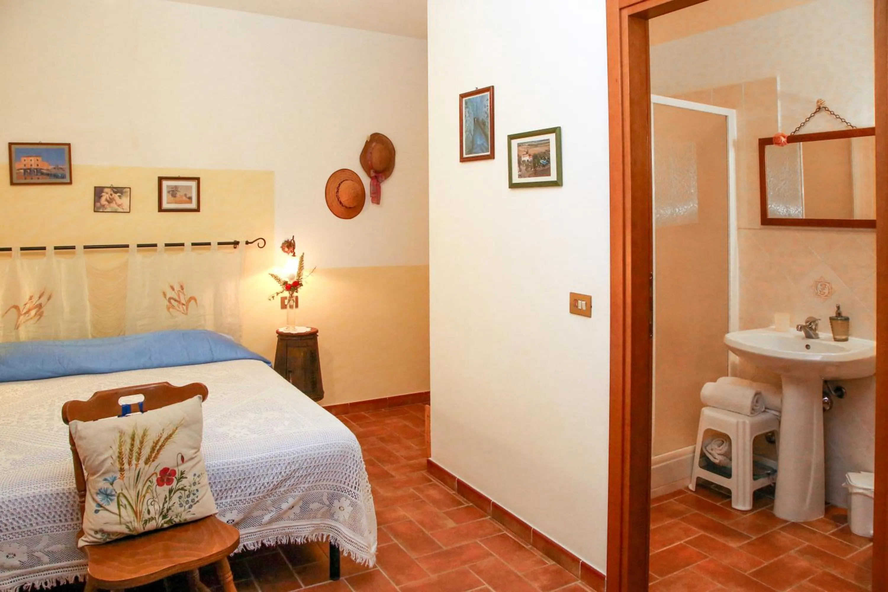 Bathroom, Bed in Agriturismo Al Vermigliano