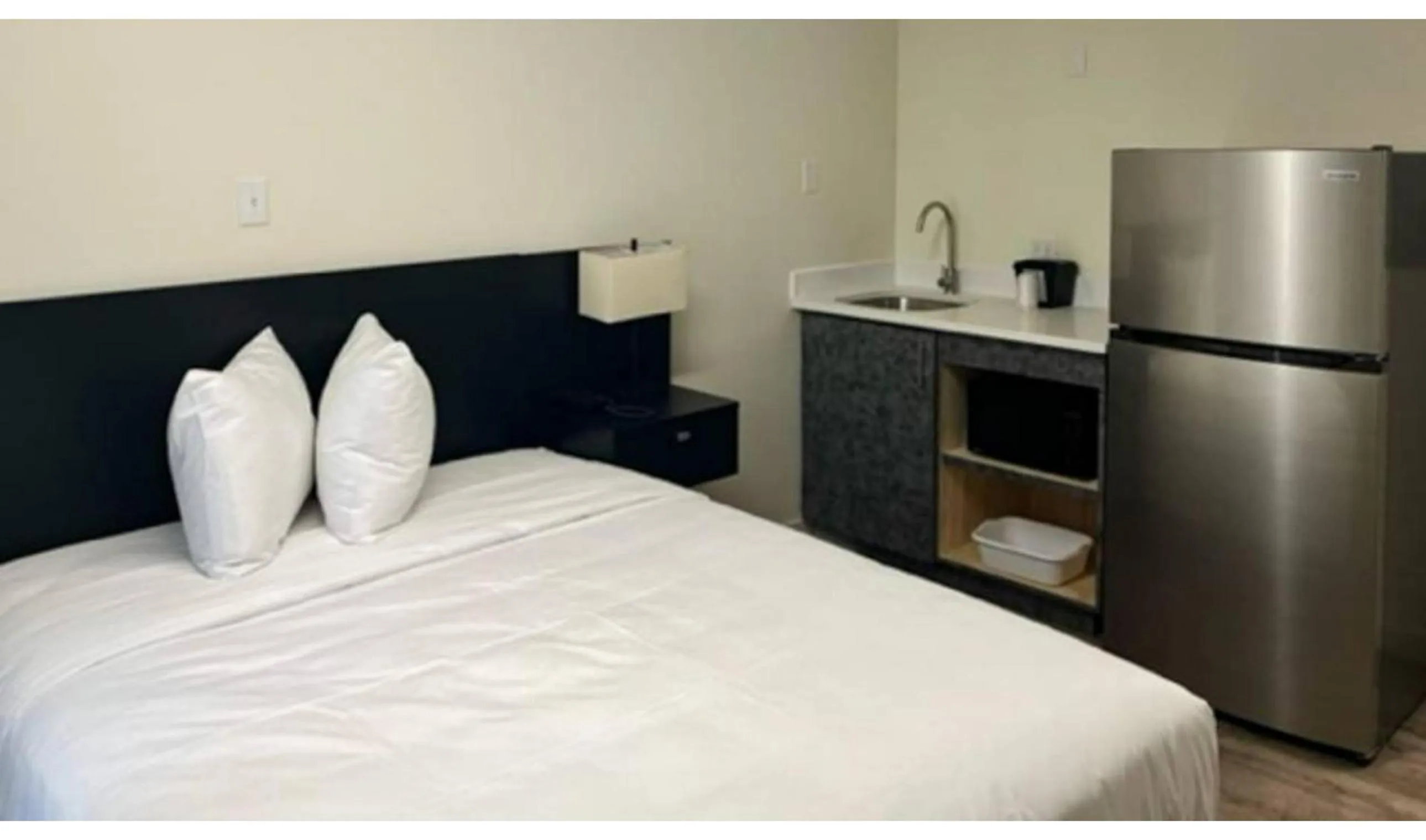 Bedroom, Bed in Pasco WA