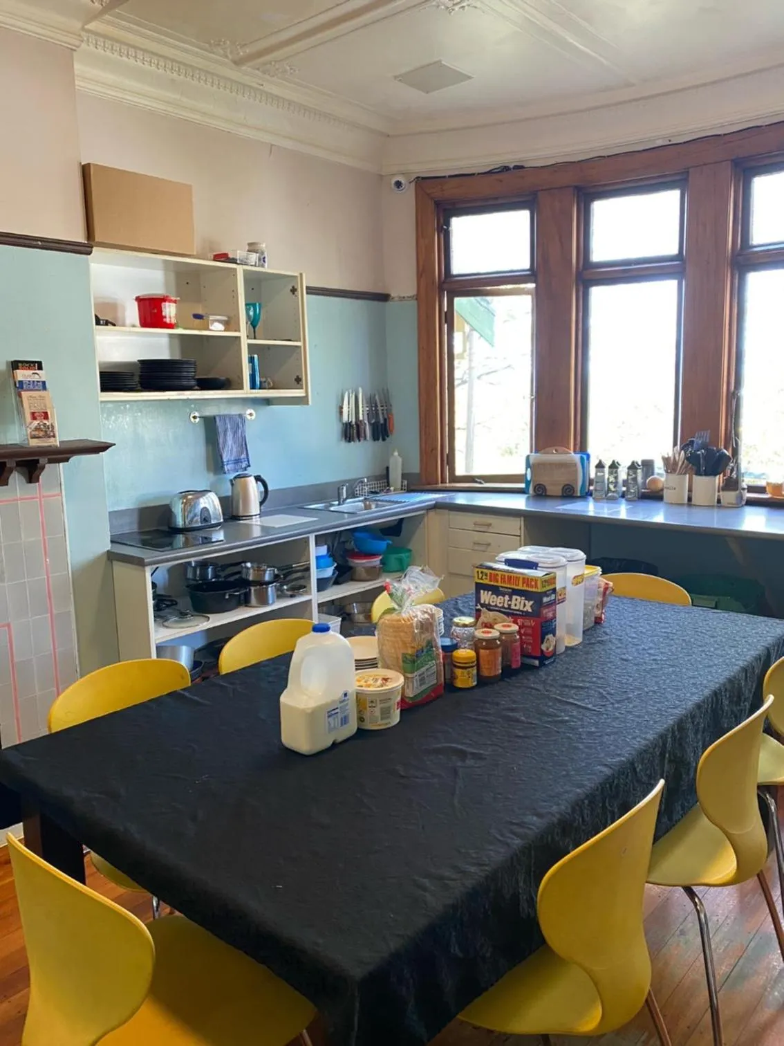 Kitchen or kitchenette, Kitchen/Kitchenette in Manor house backpackers