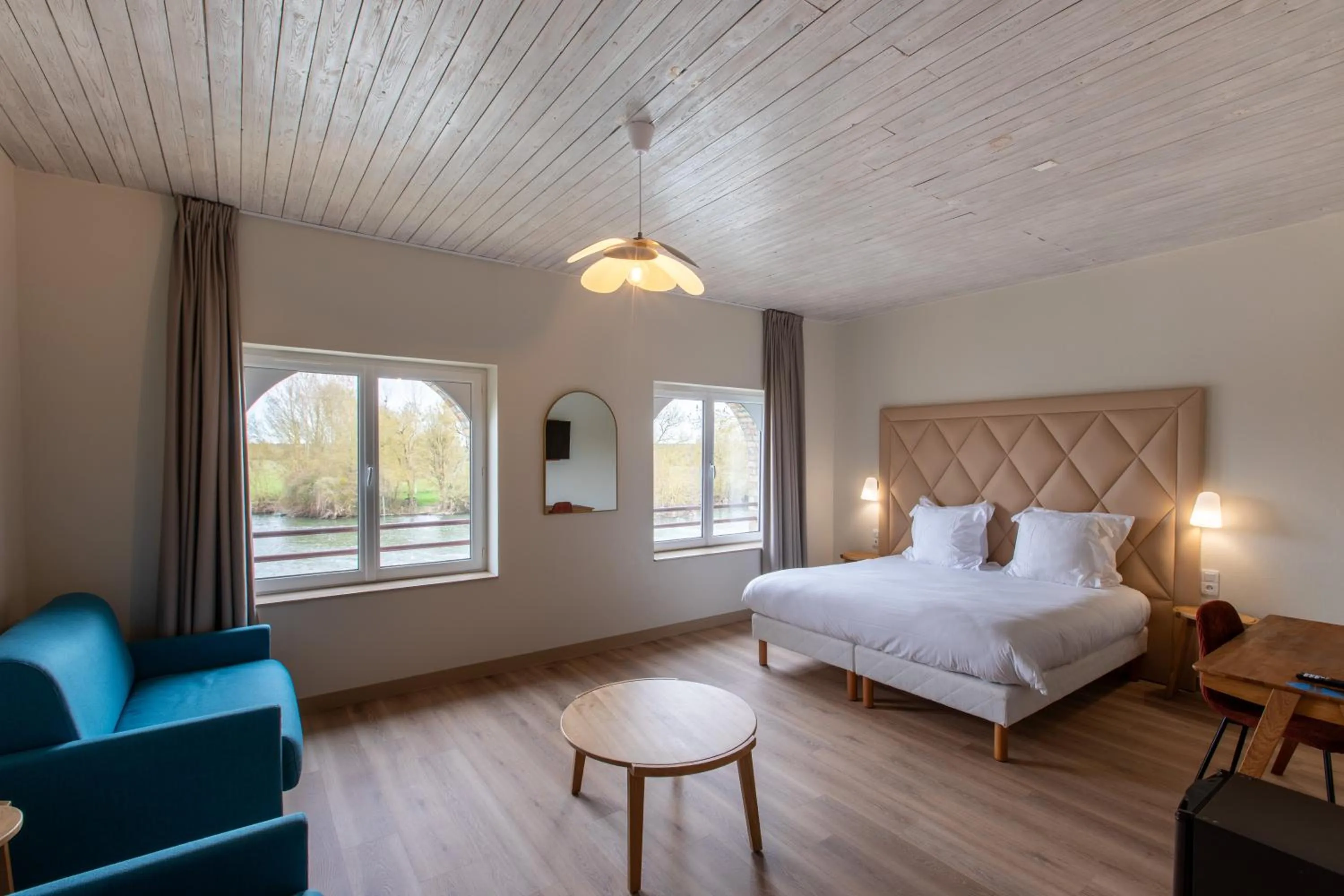 Bed in Domaine de la Courbe Hôtel & Spa