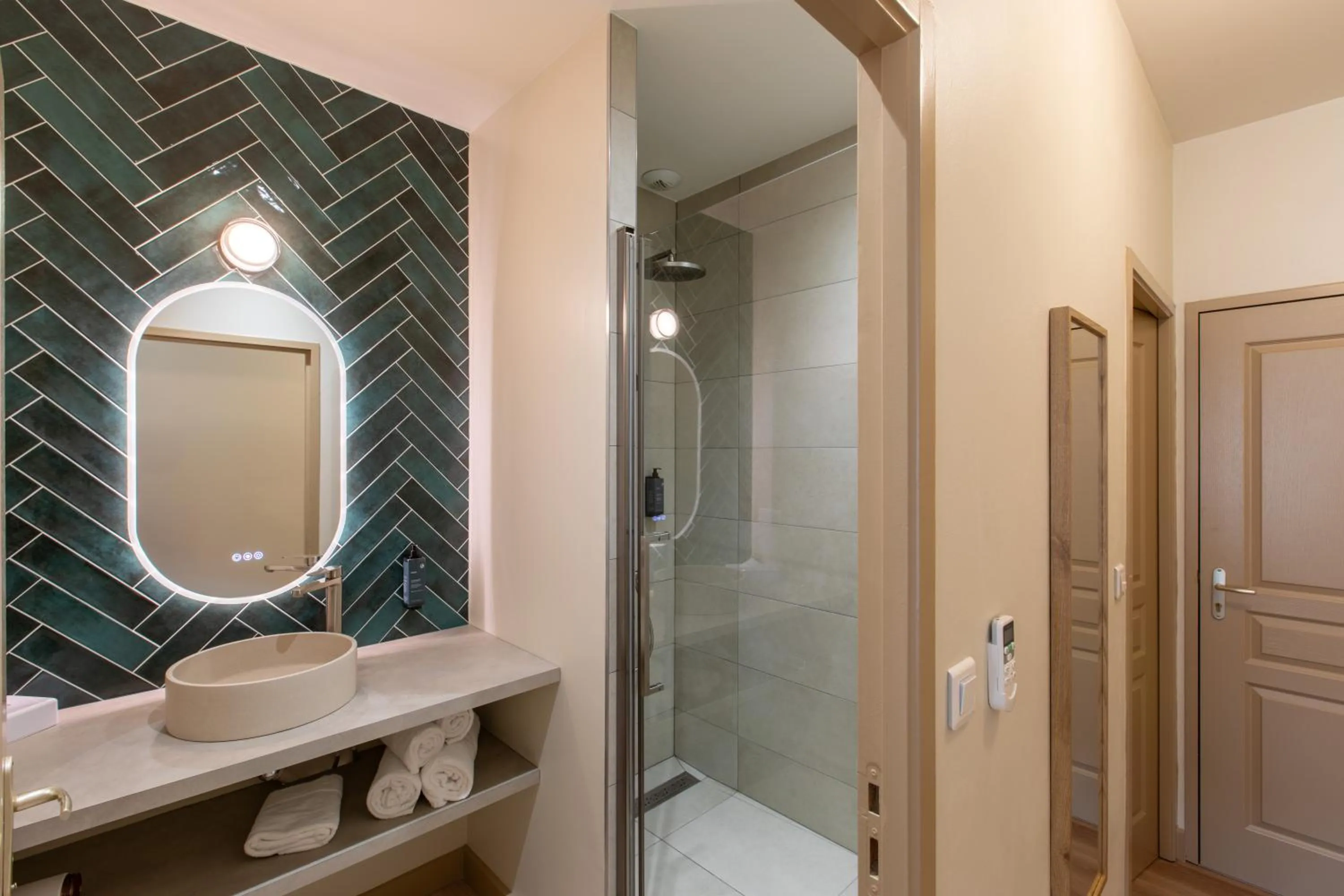 Bathroom in Domaine de la Courbe Hôtel & Spa