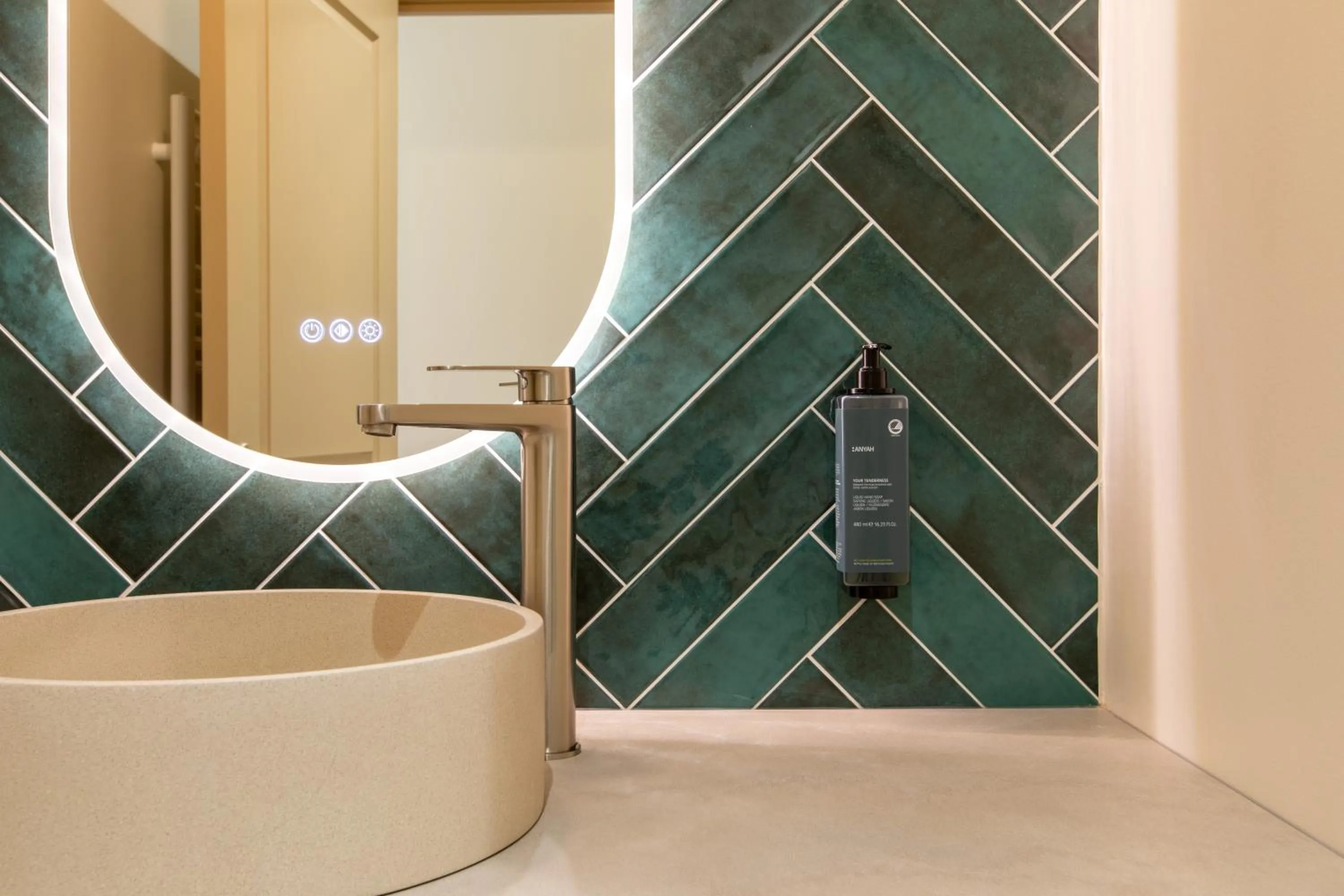 Bathroom in Domaine de la Courbe Hôtel & Spa