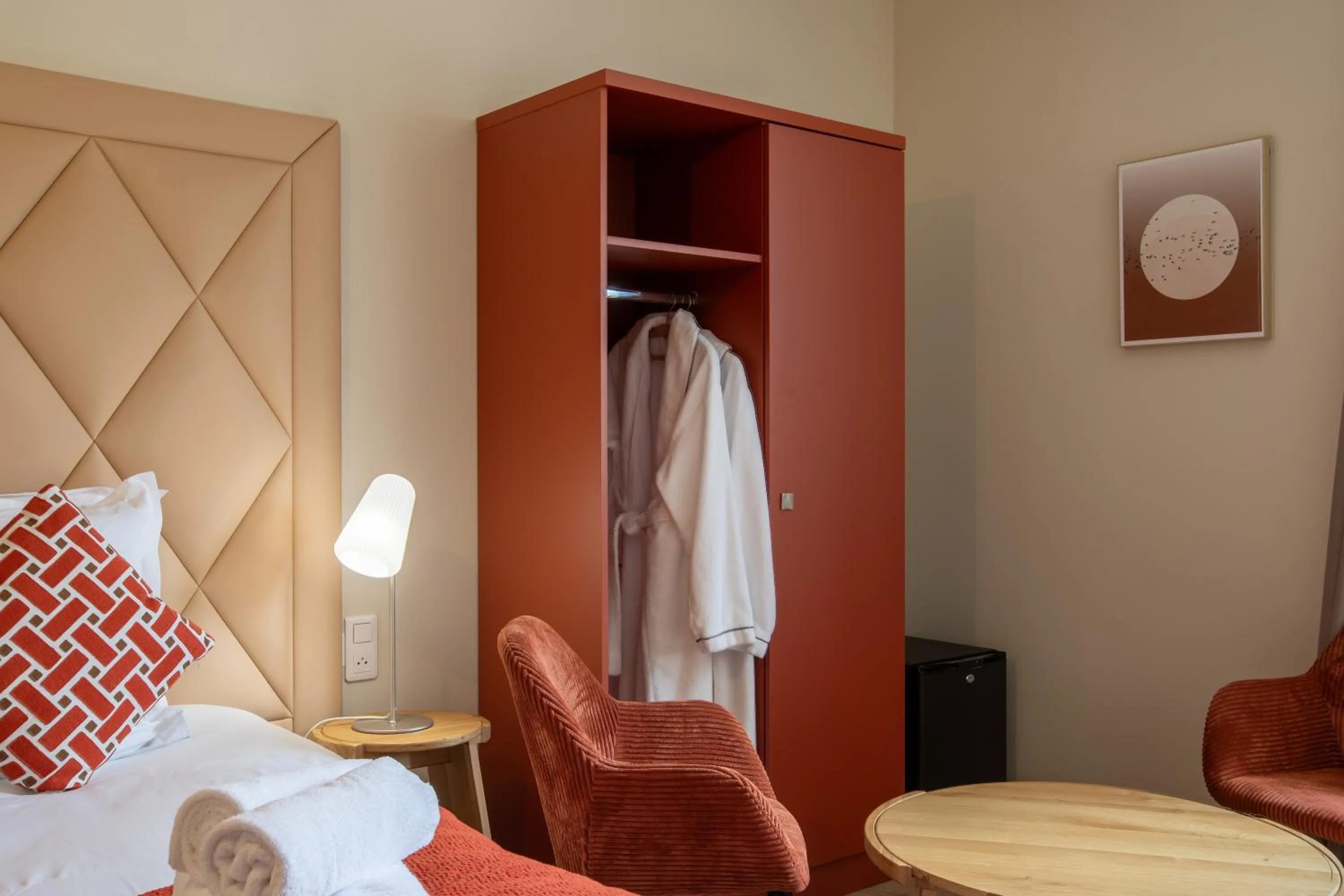 storage, Bed in Domaine de la Courbe Hôtel & Spa