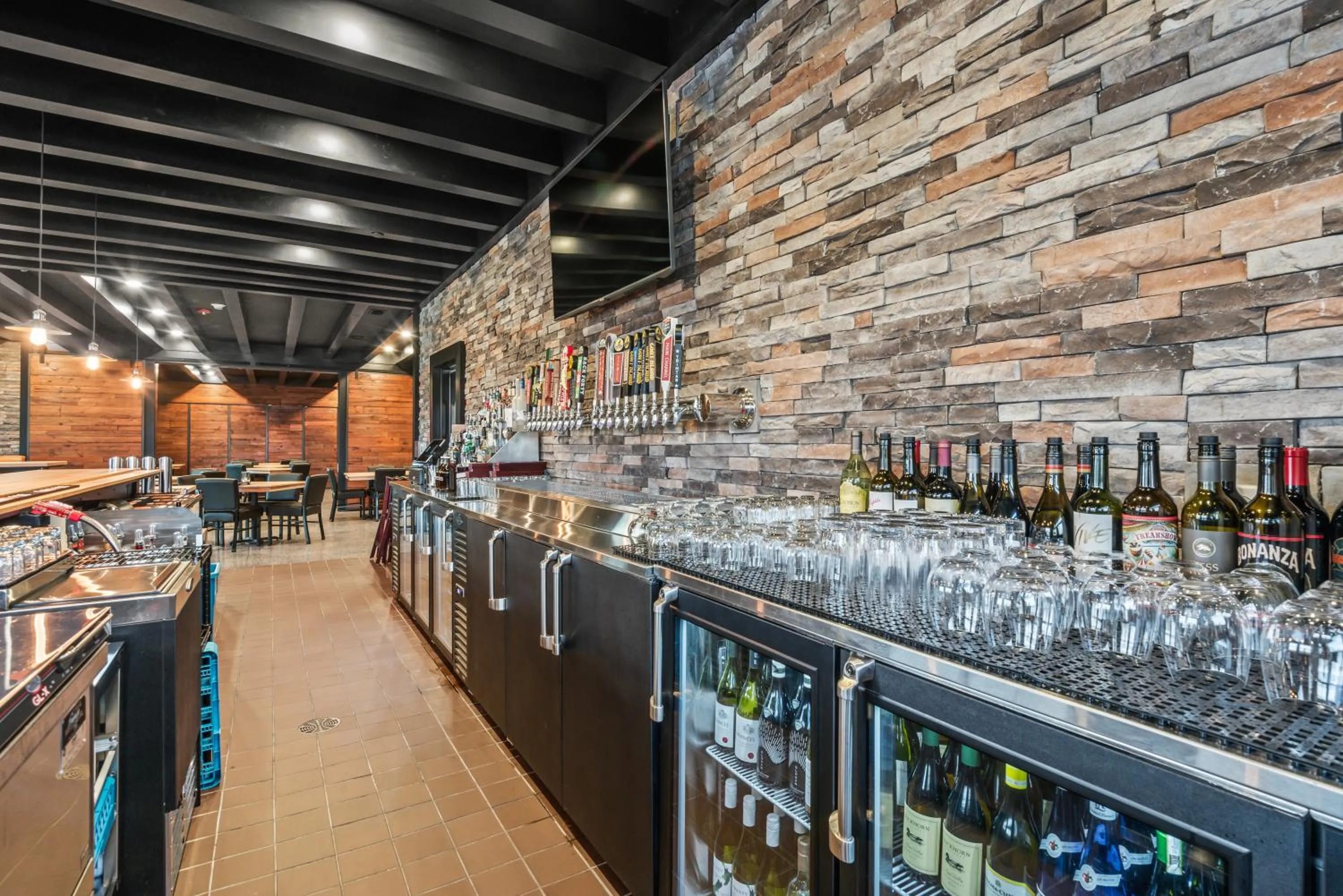 Lounge or bar in Cobblestone Hotel & Suites - Cullman