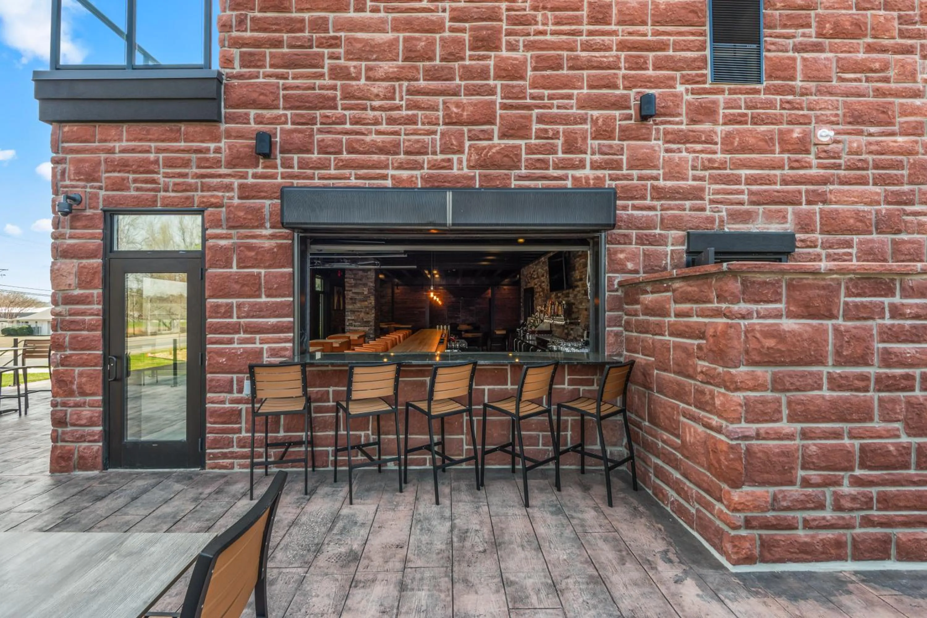 Patio in Cobblestone Hotel & Suites - Cullman