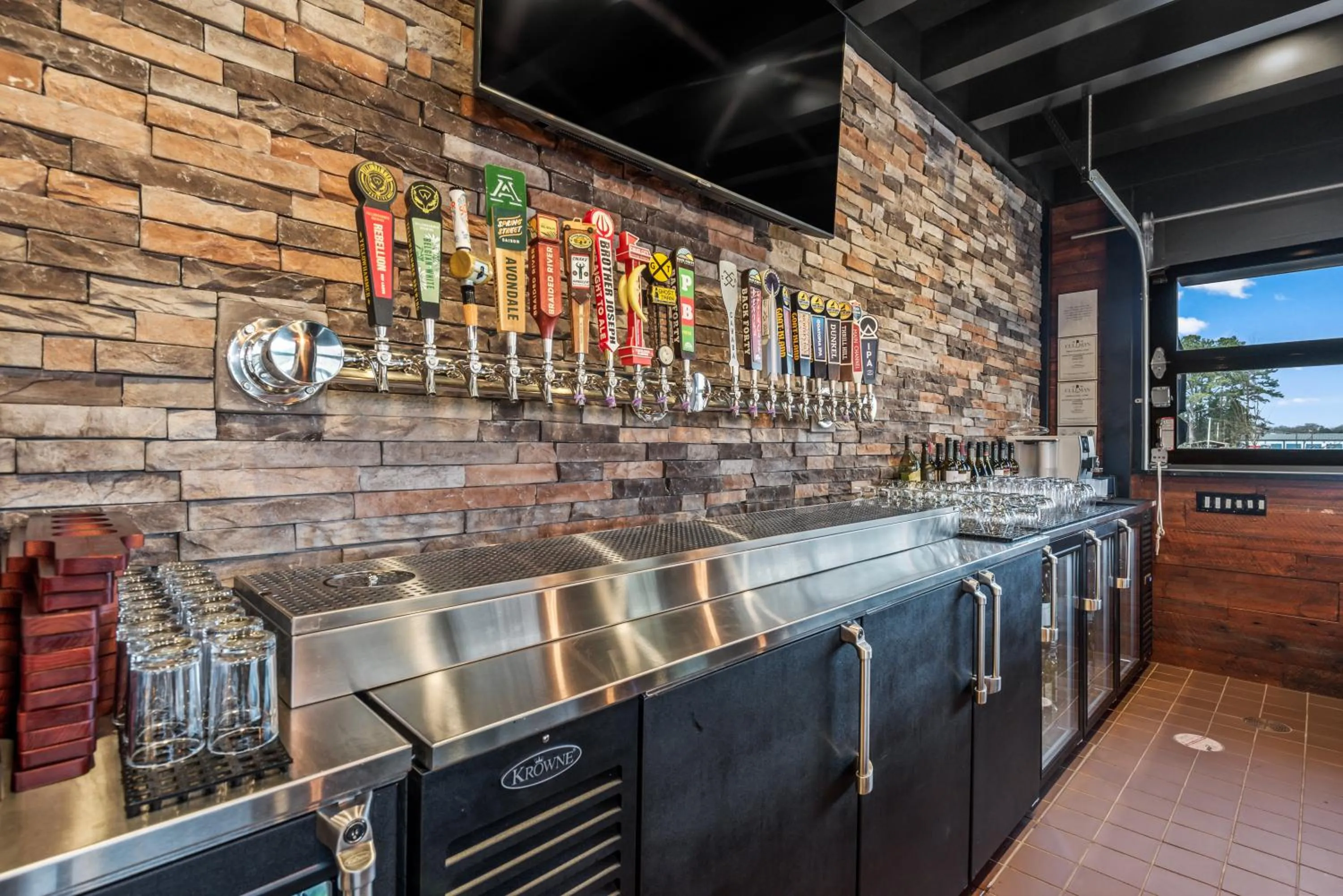 Lounge or bar in Cobblestone Hotel & Suites - Cullman