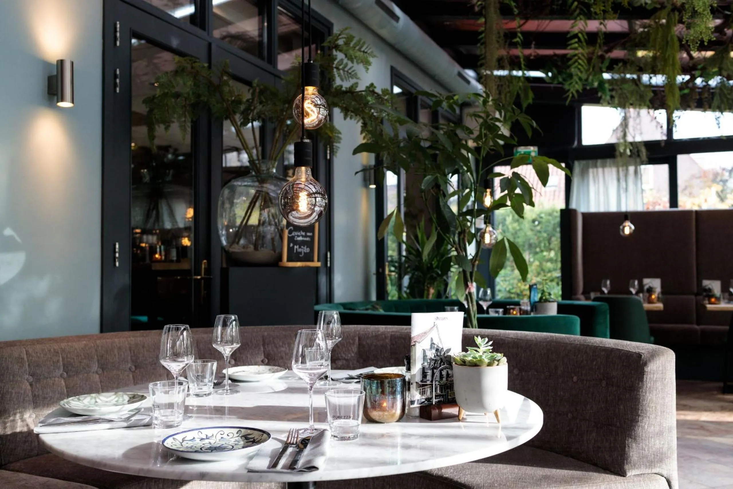 Restaurant/places to eat in Hotel 't Paviljoen