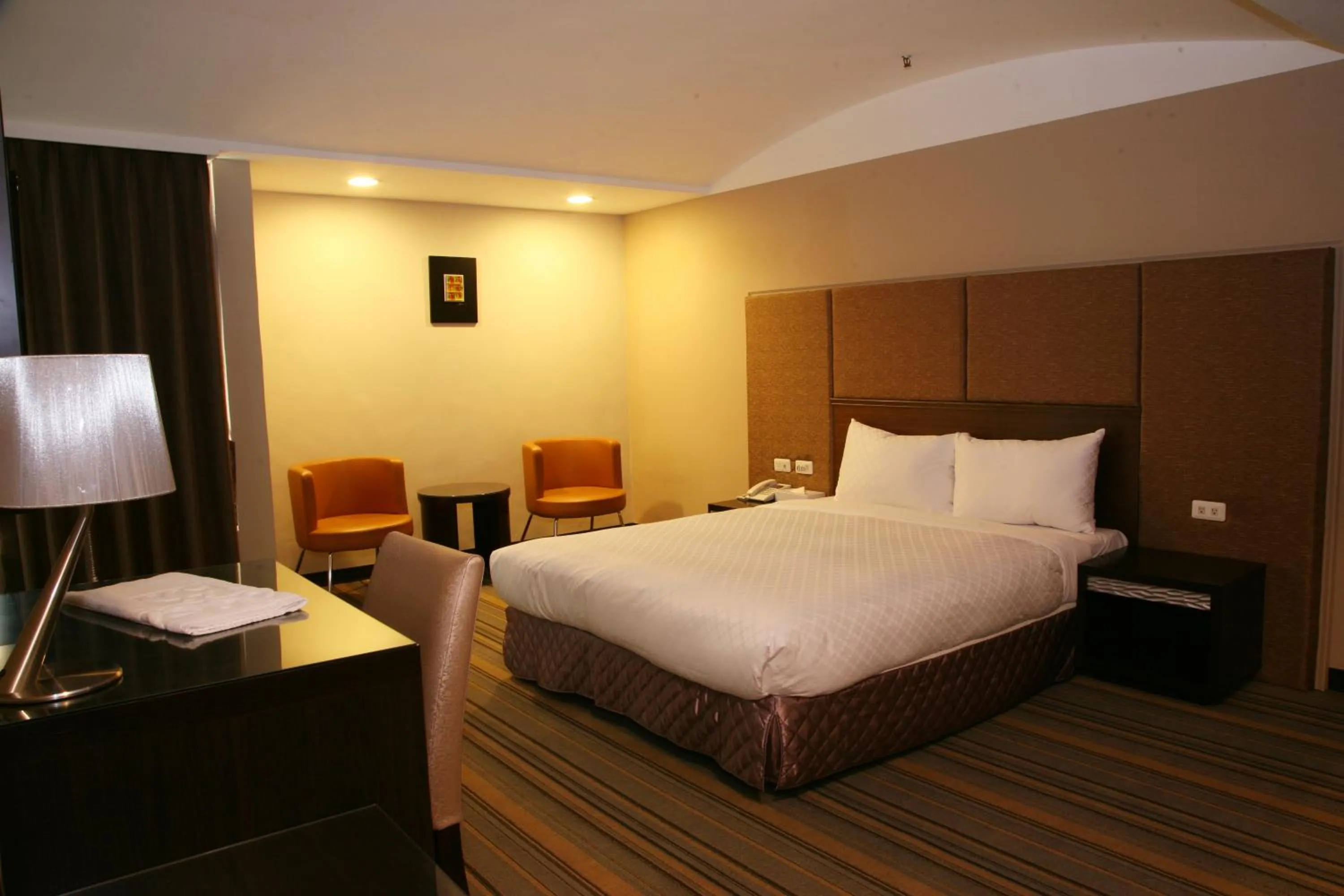 Photo of the whole room, Bed in Yoyo Hotel