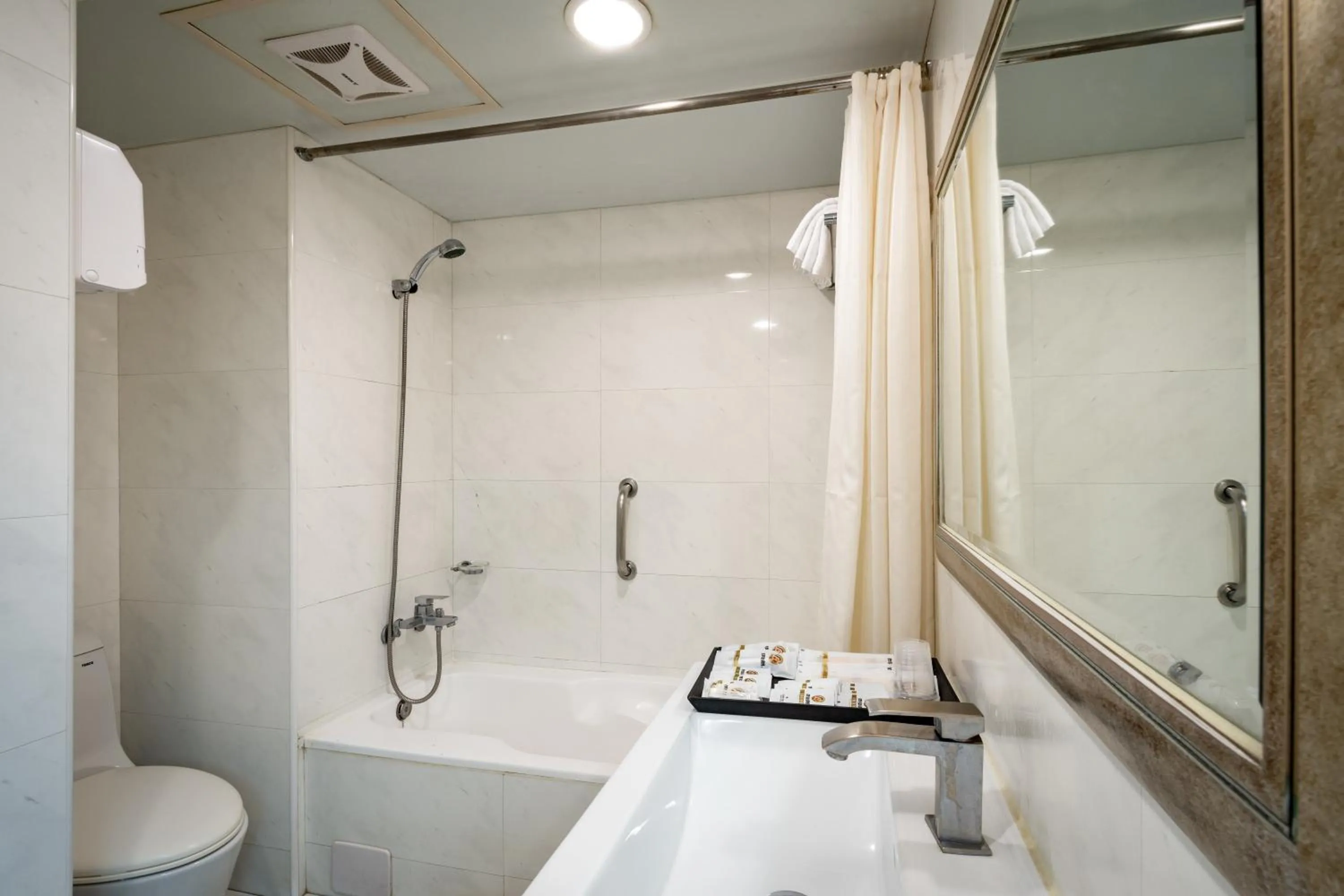 Bathroom in Yoyo Hotel