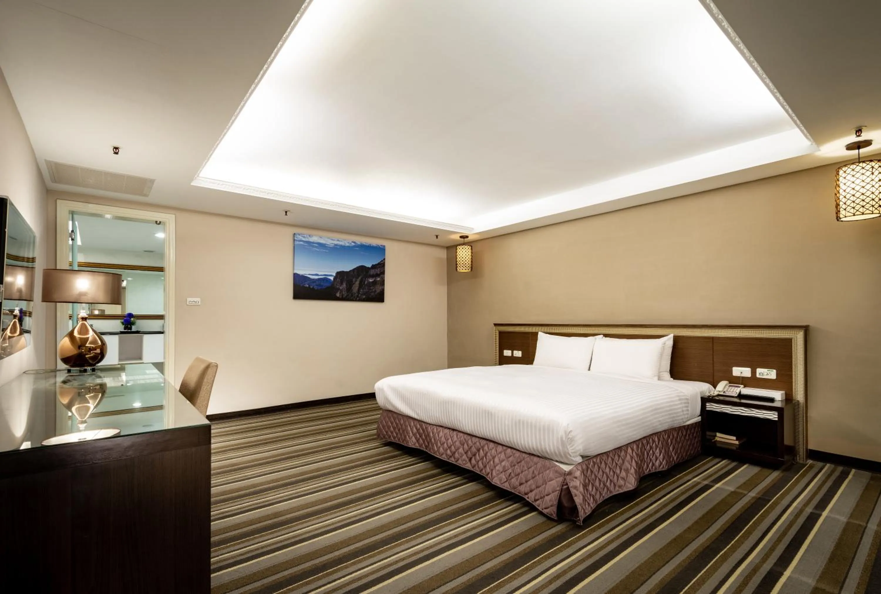 Photo of the whole room, Bed in Yoyo Hotel