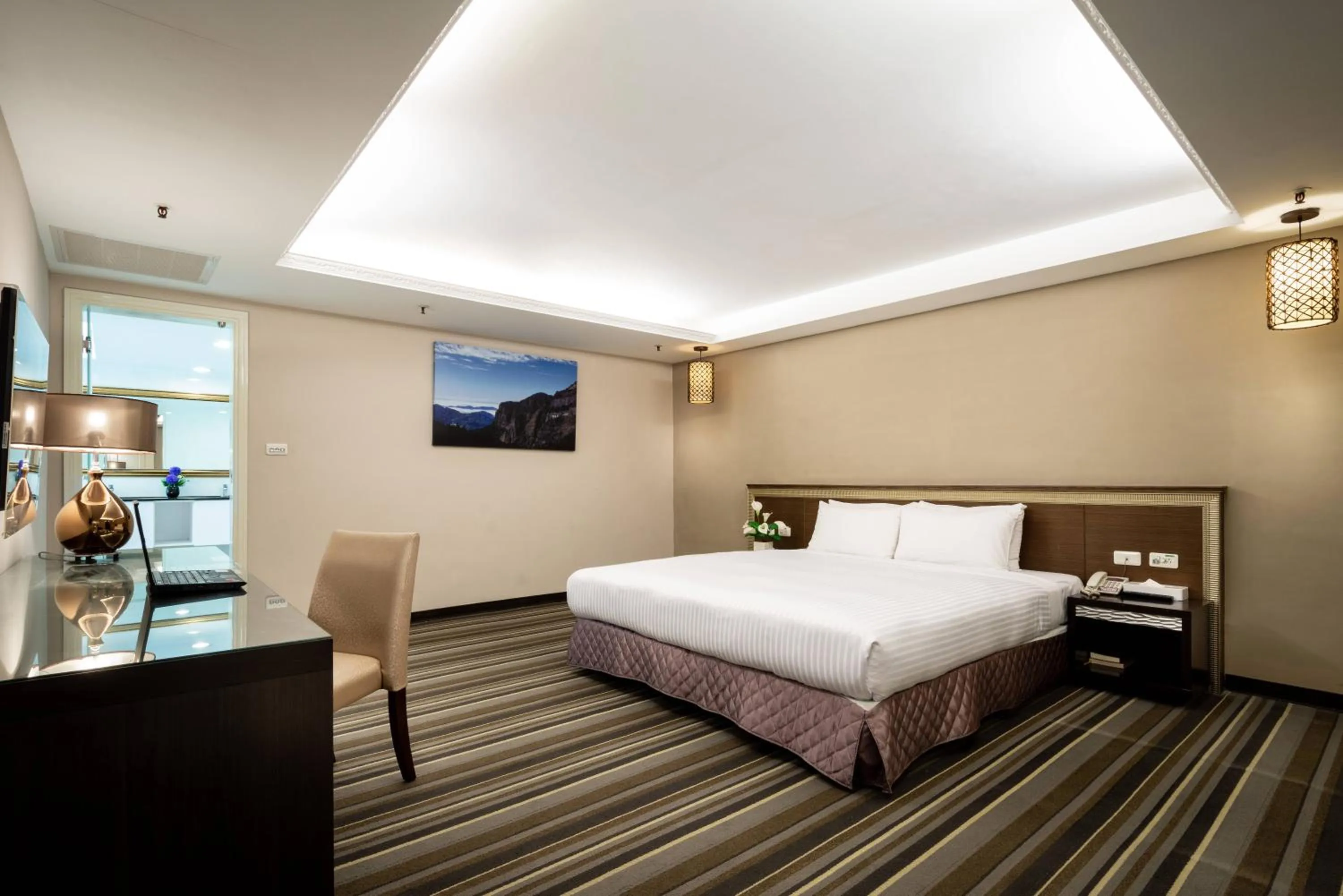 Bedroom, Bed in Yoyo Hotel